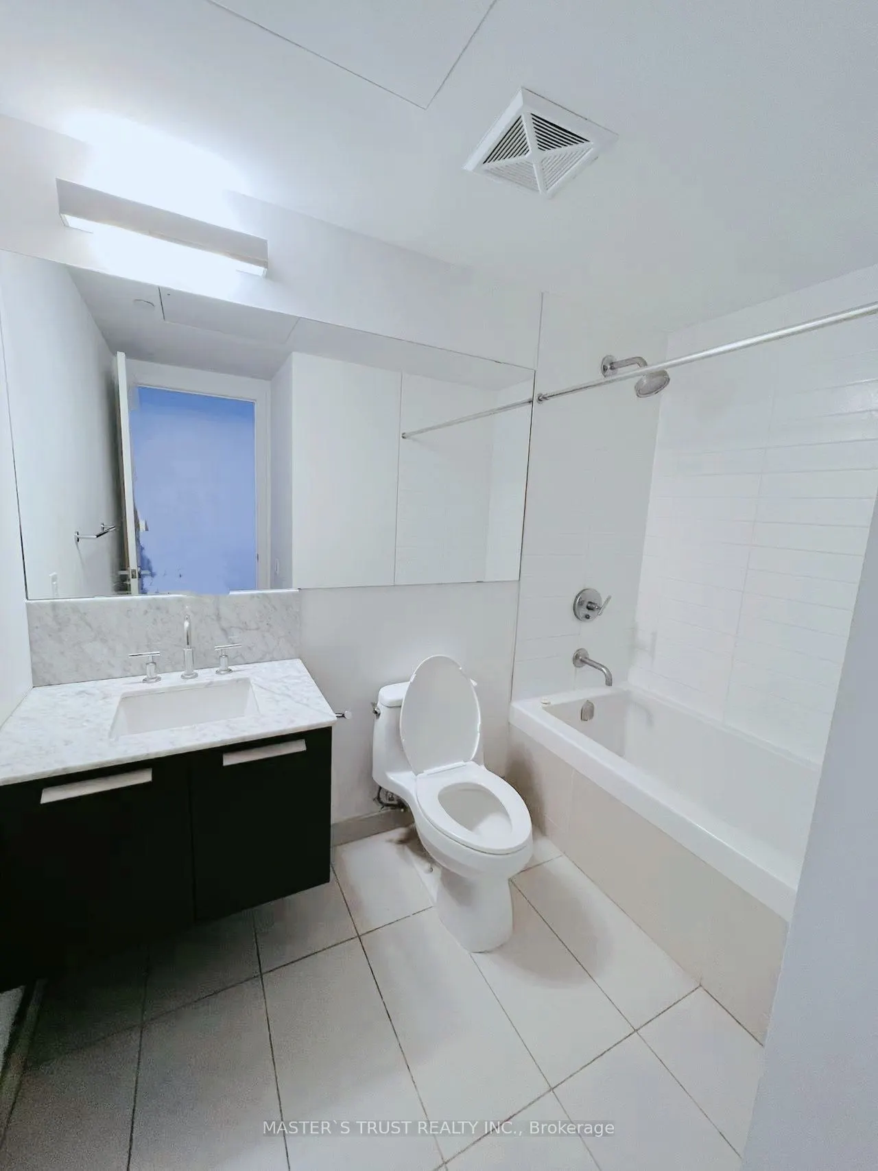 57 St Joseph Street, #1112