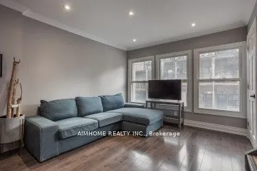 360 R Dundas Street E, #Th#2