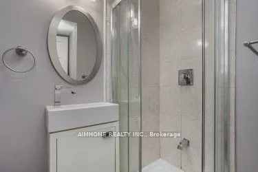 360 R Dundas Street E, #Th#2