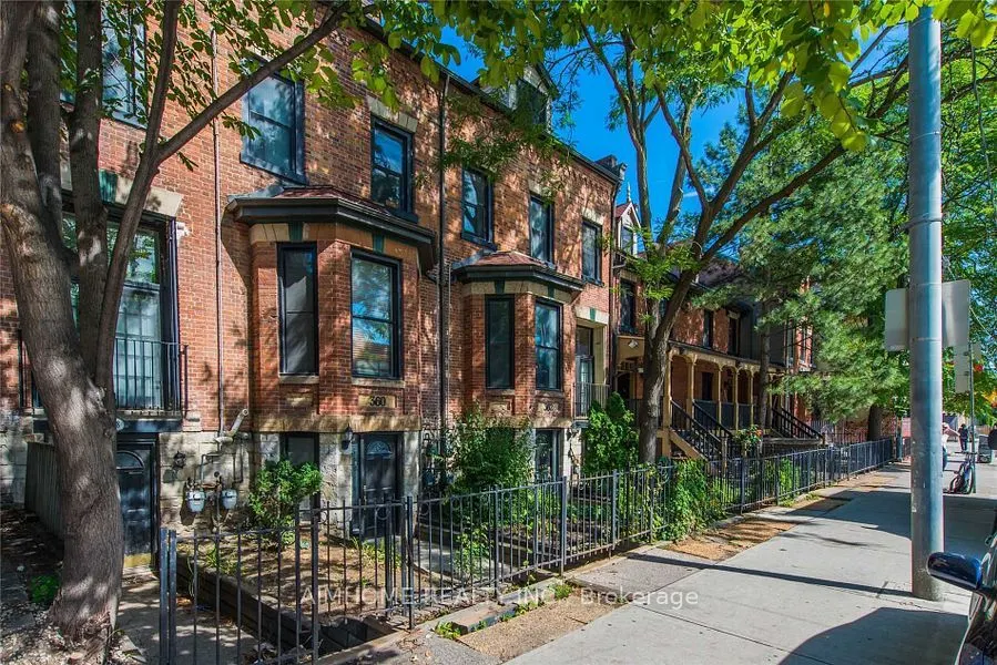360 R Dundas Street E, #Th#2