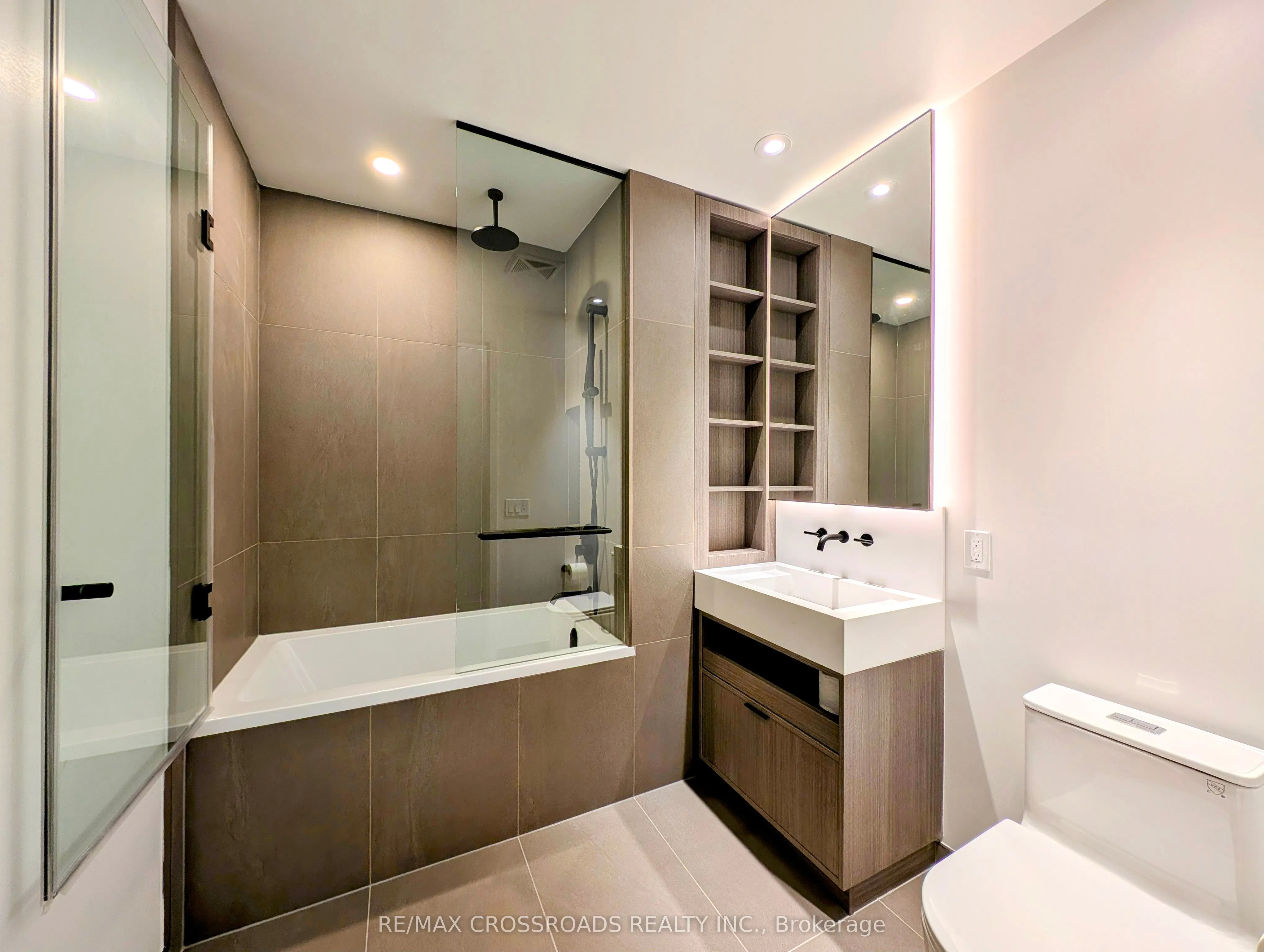 55 Charles Street E, #5106