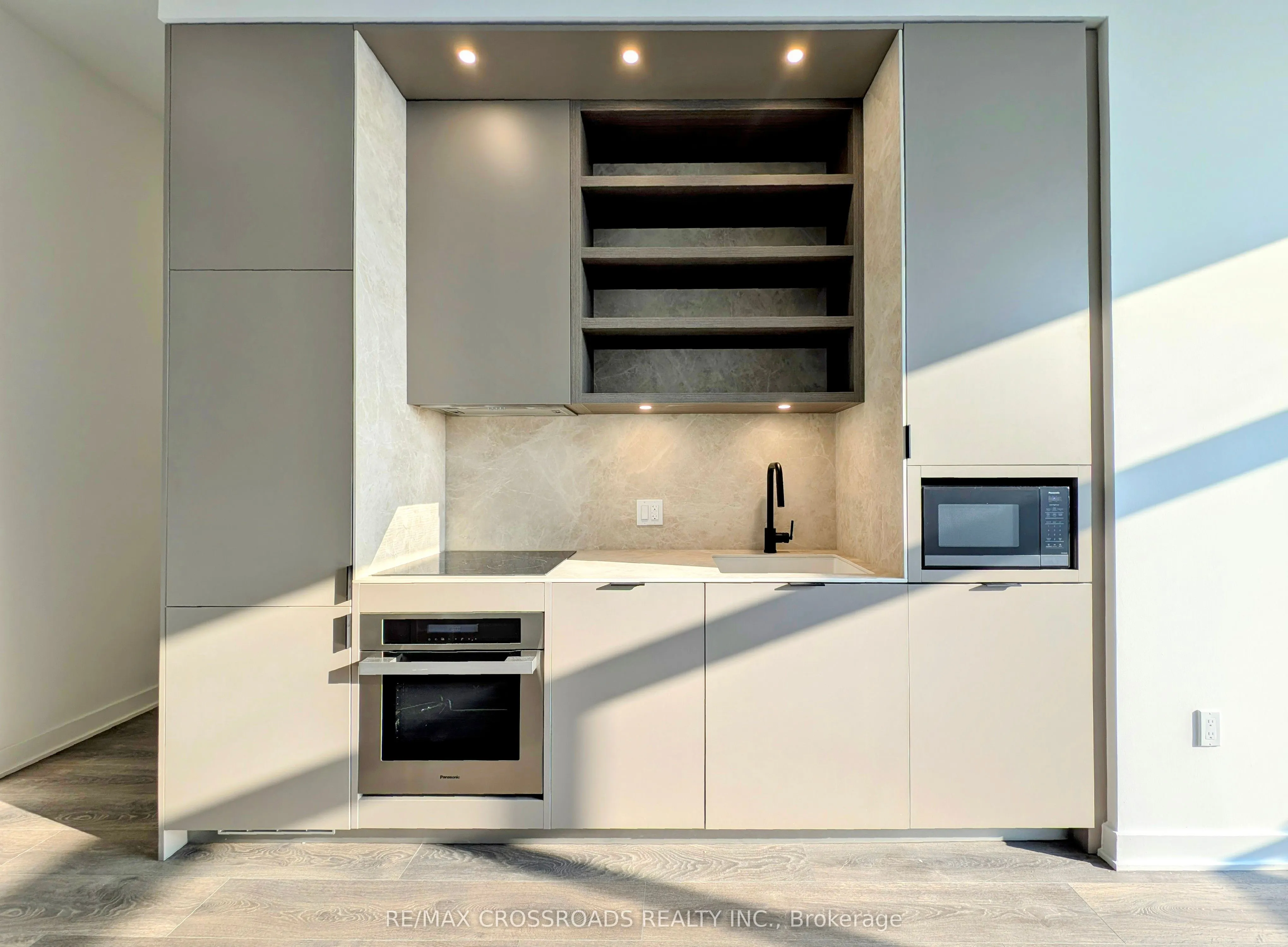 55 Charles Street E, #5106