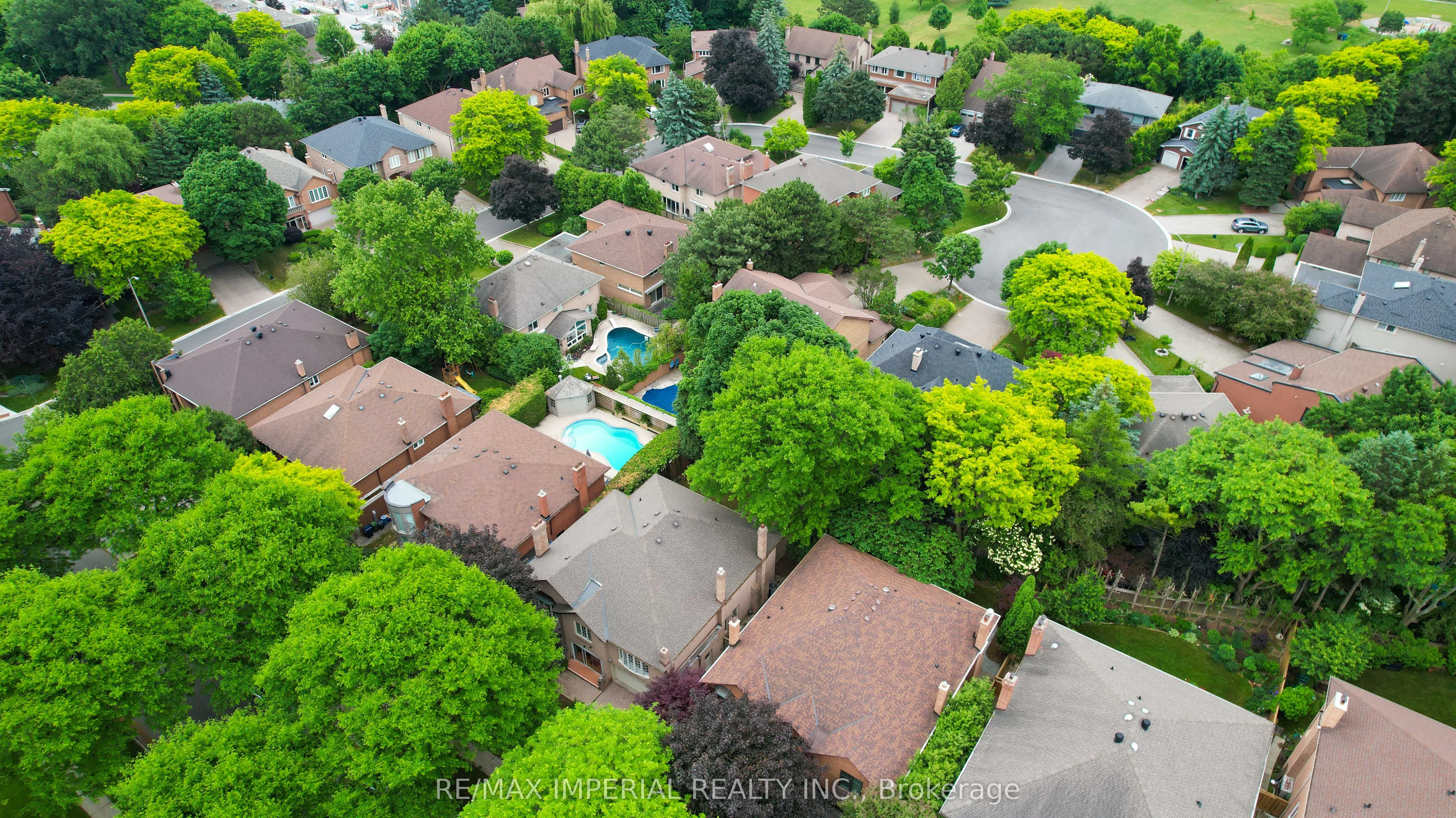 11 Riderwood Drive E