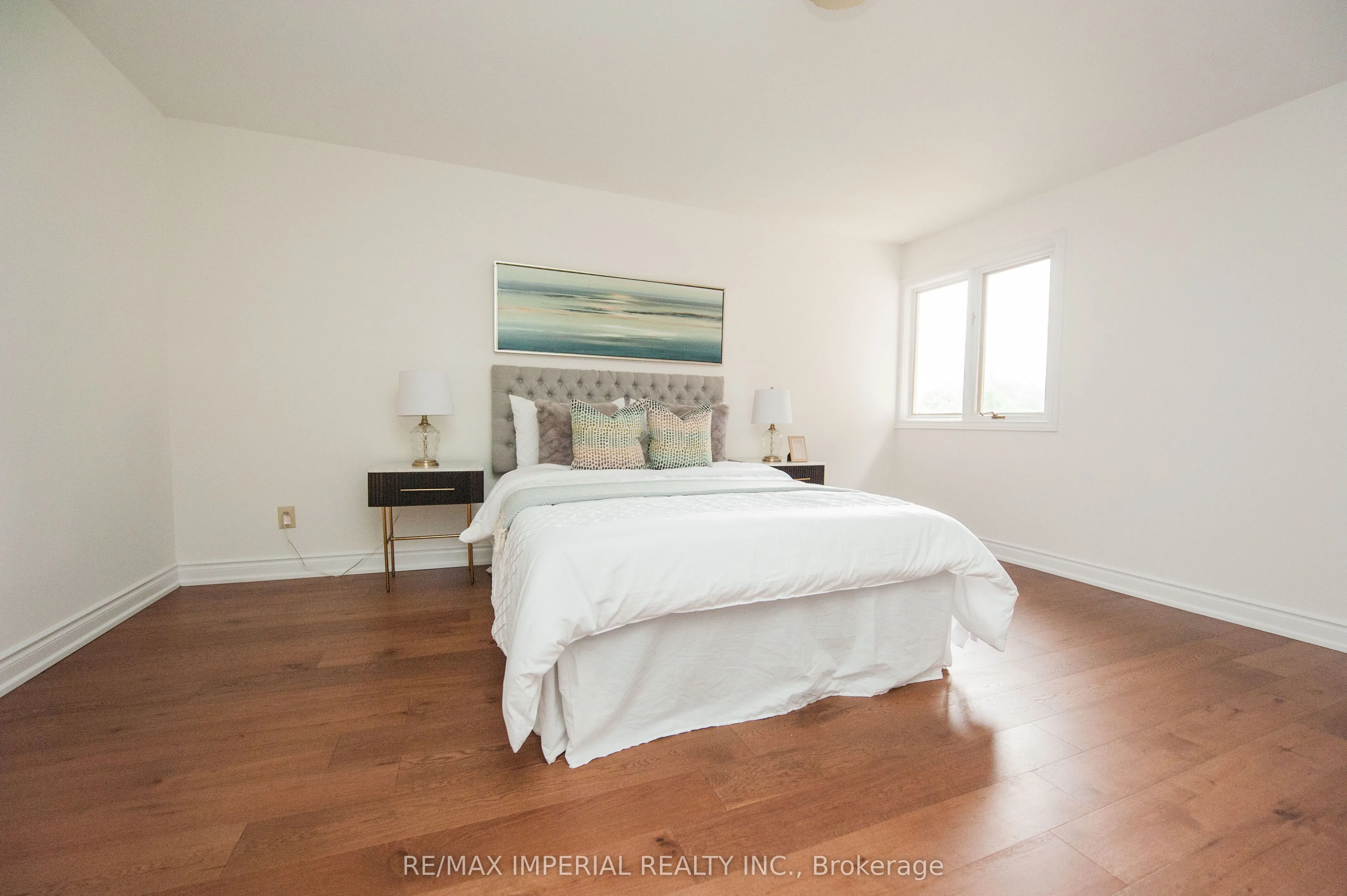 11 Riderwood Drive E