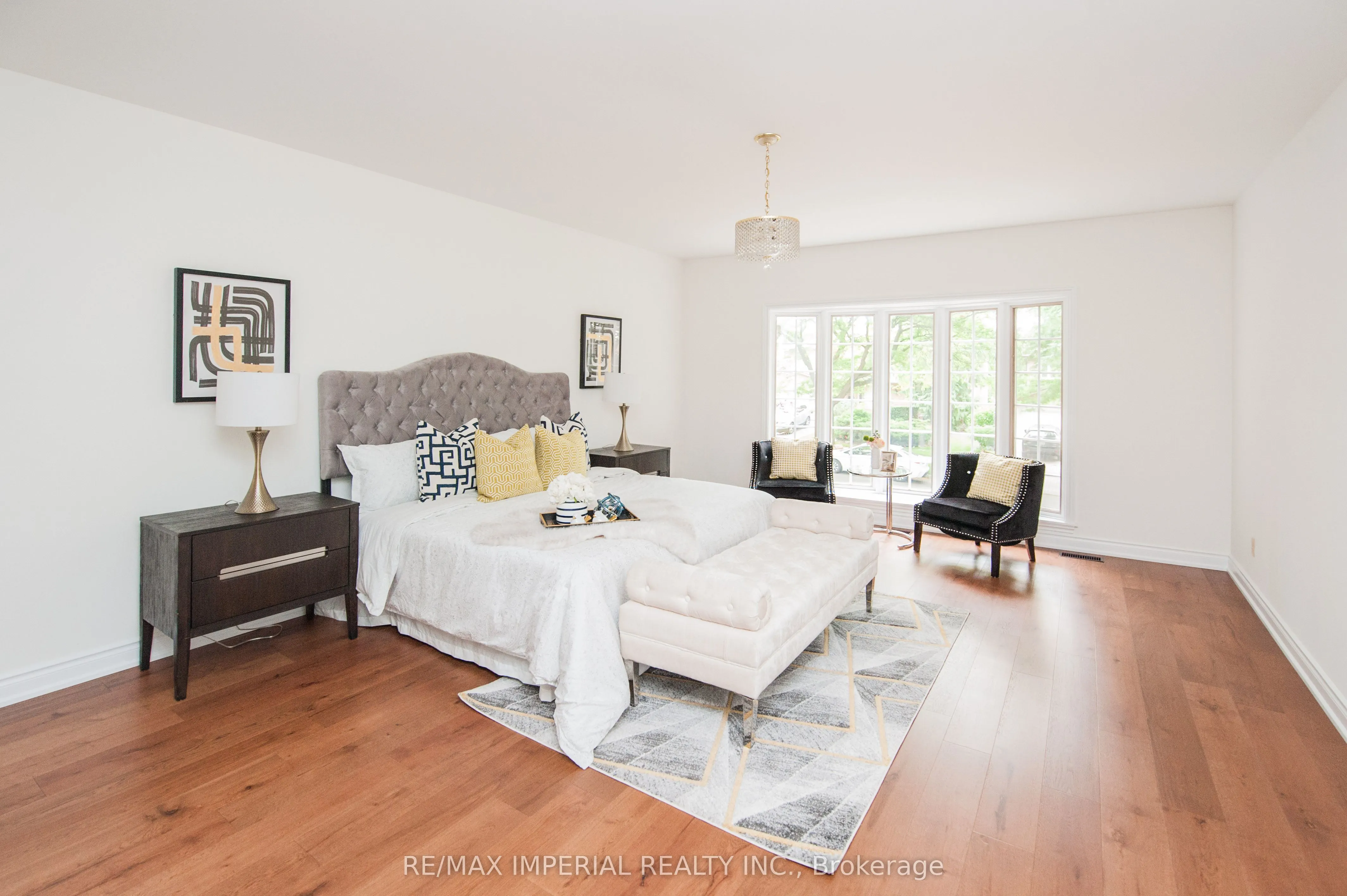 11 Riderwood Drive E
