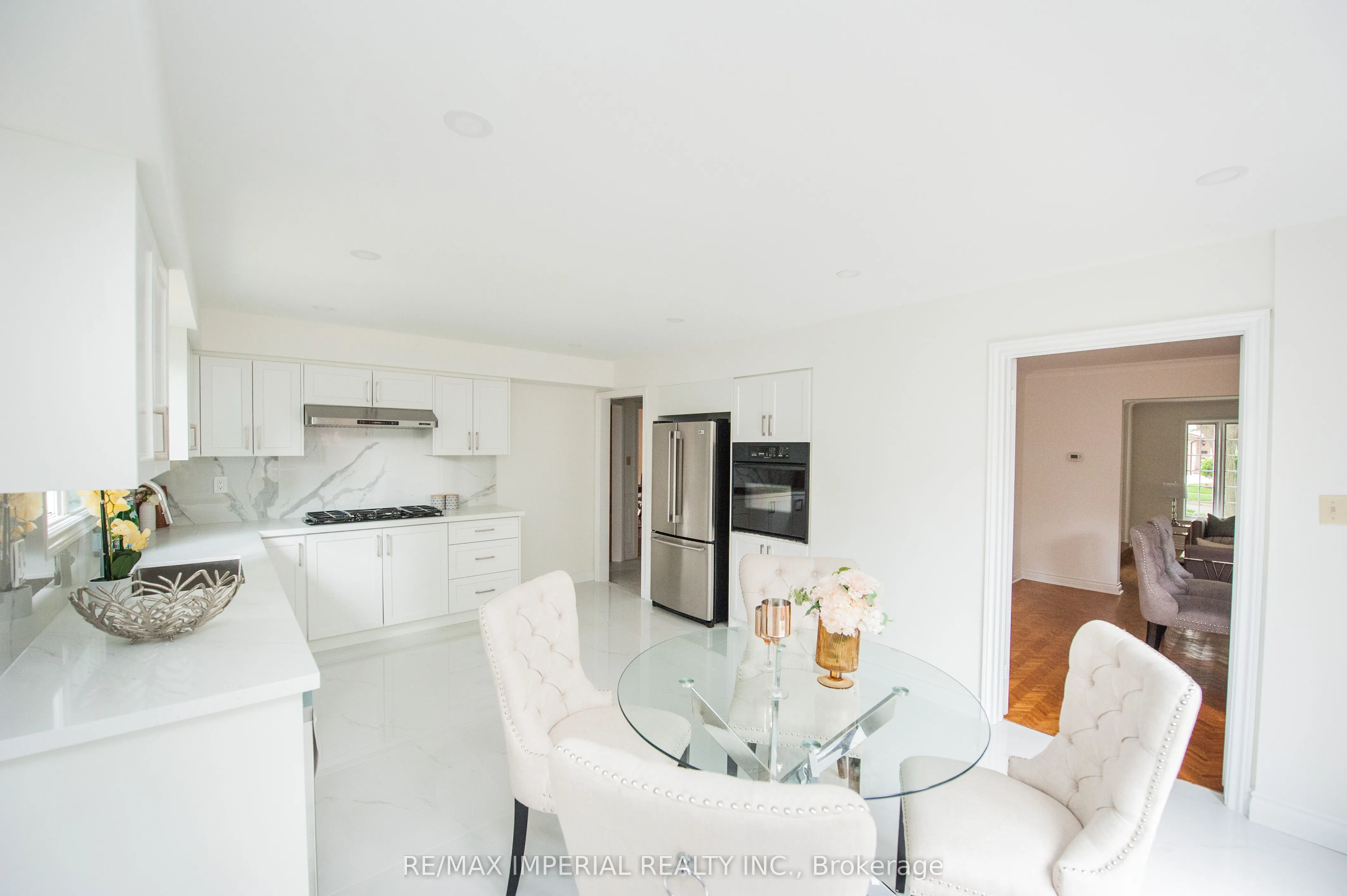 11 Riderwood Drive E
