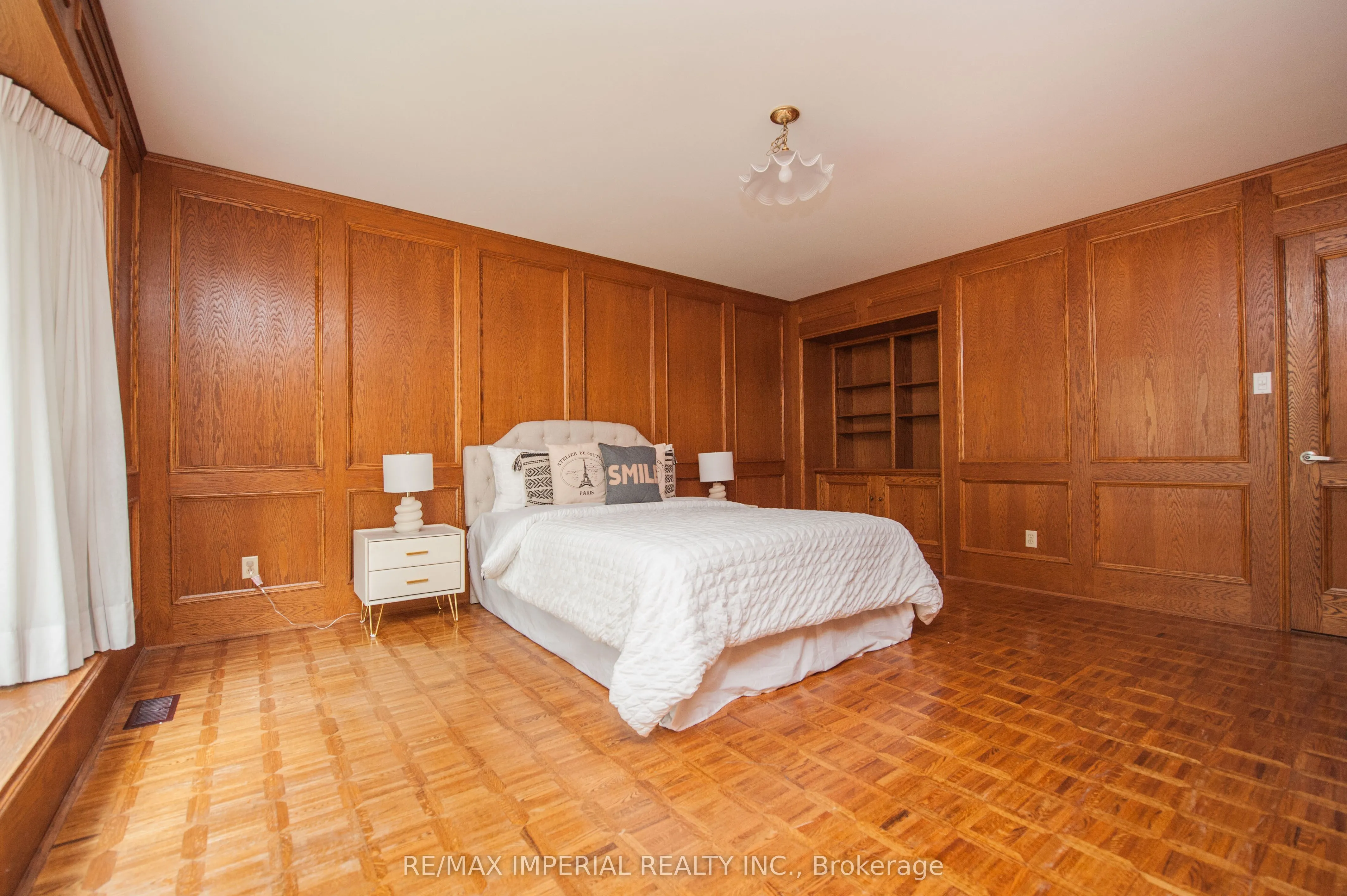 11 Riderwood Drive E