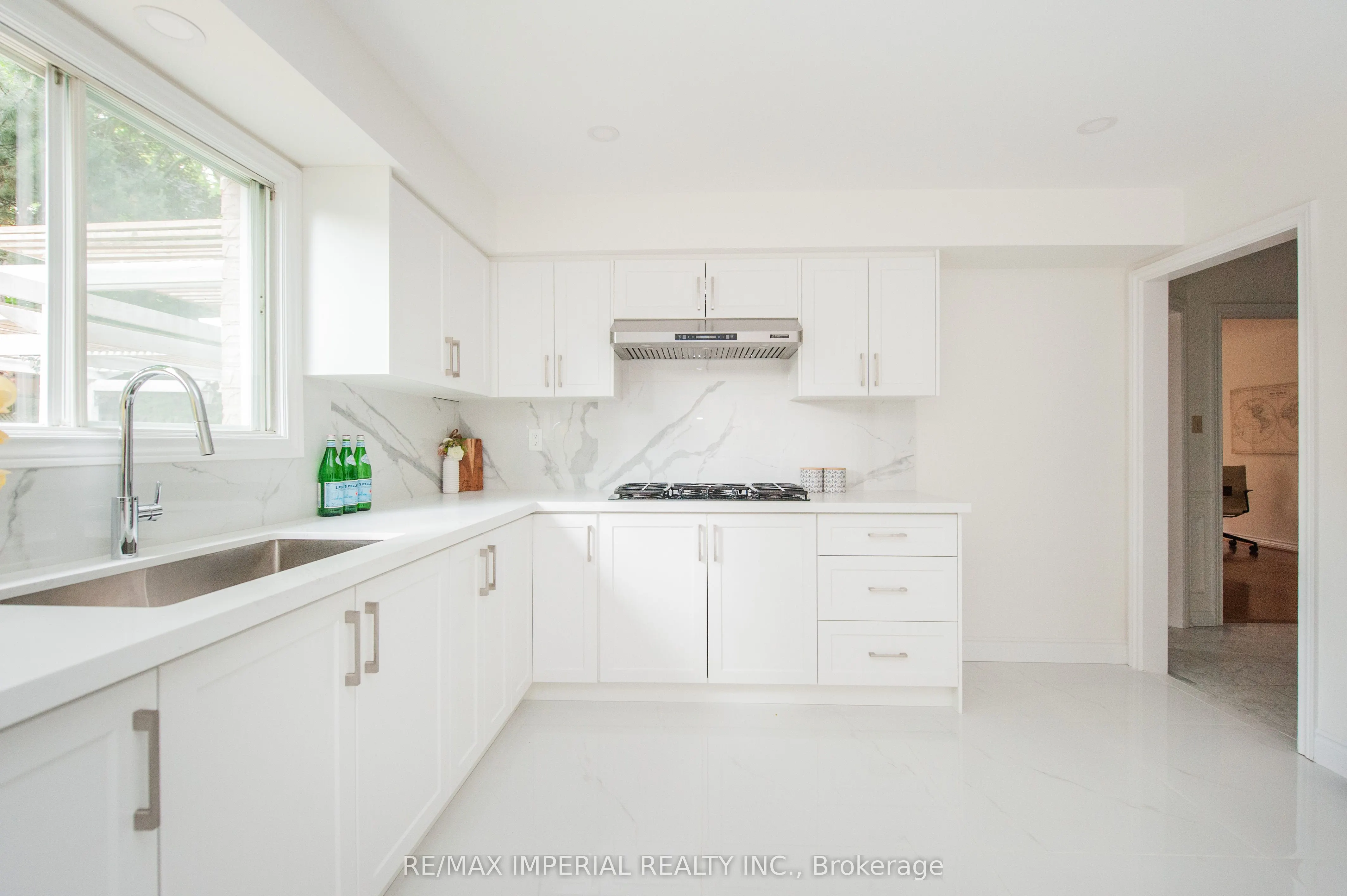 11 Riderwood Drive E