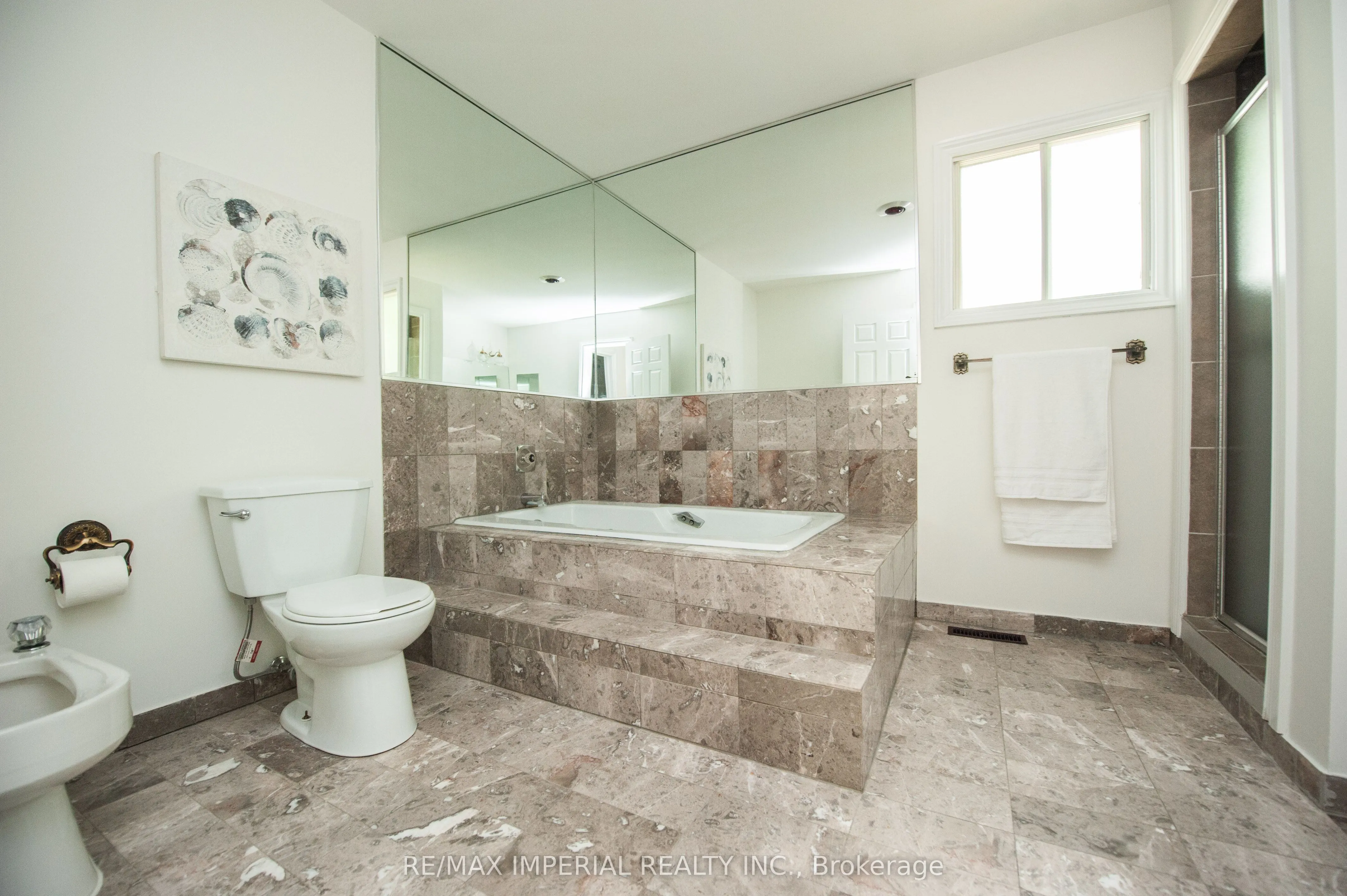 11 Riderwood Drive E