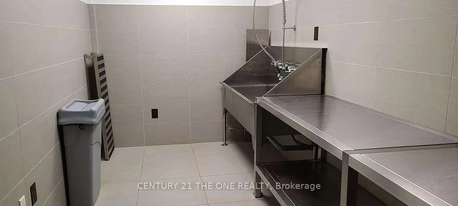 75 Queens Wharf Road, #1003