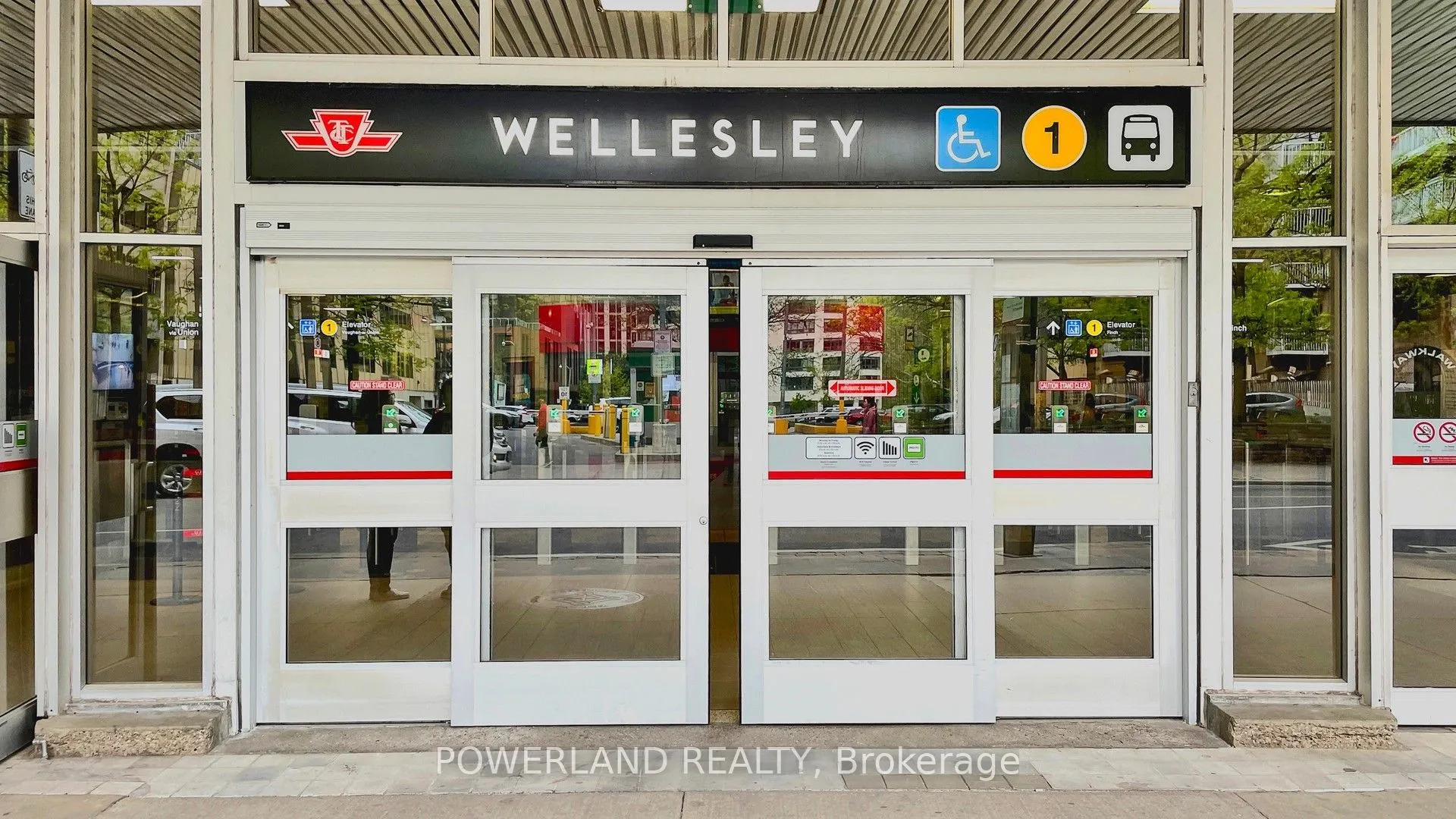 28 Wellesley Street E, #2304