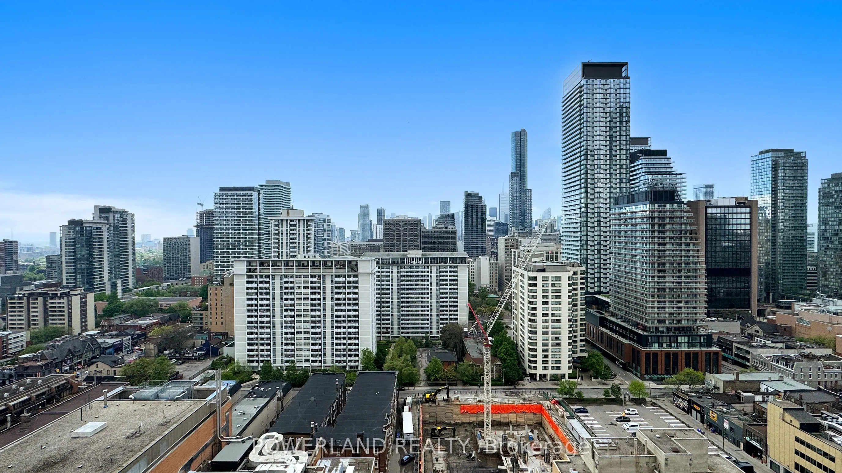 28 Wellesley Street E, #2304