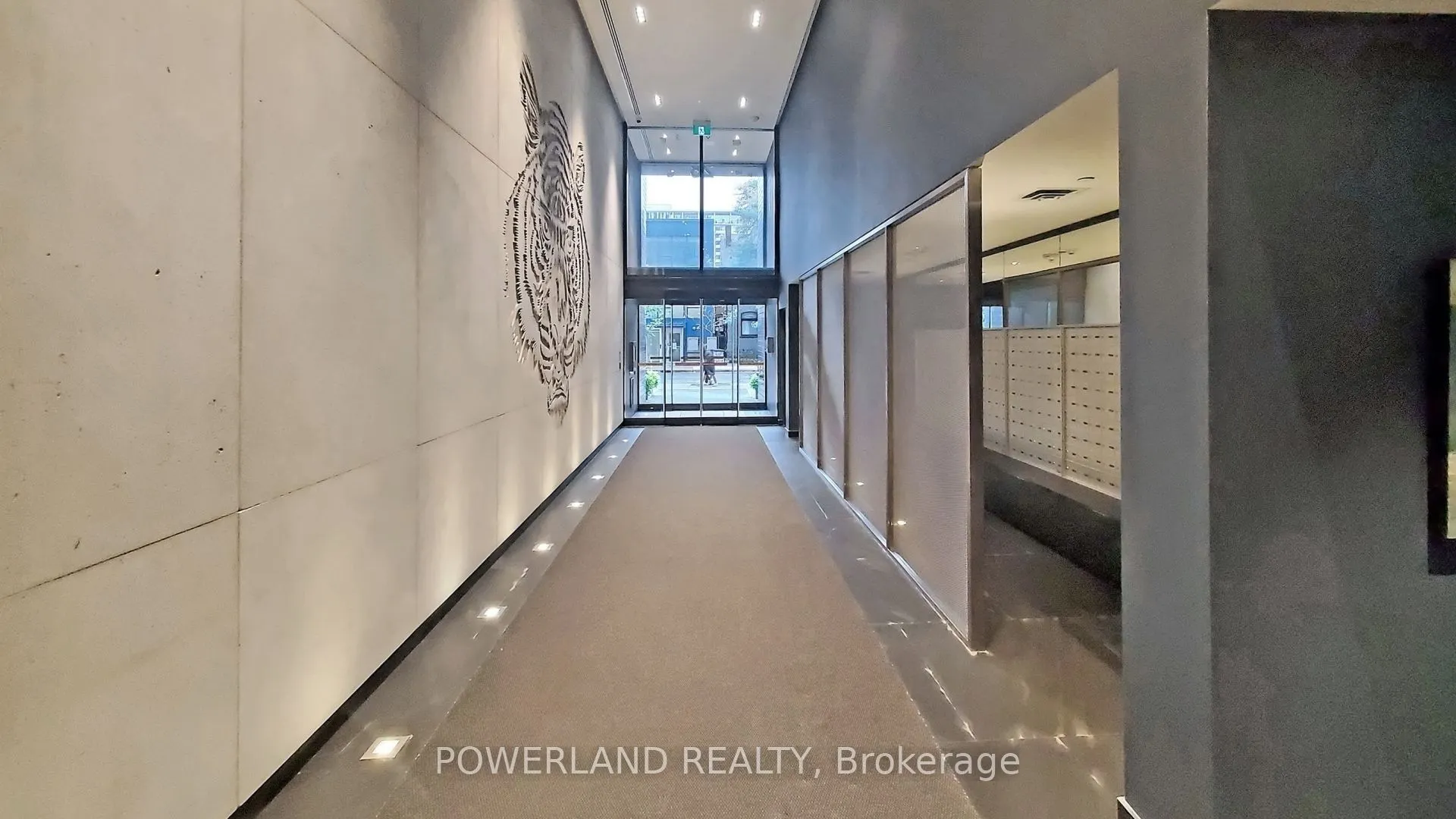 28 Wellesley Street E, #2304