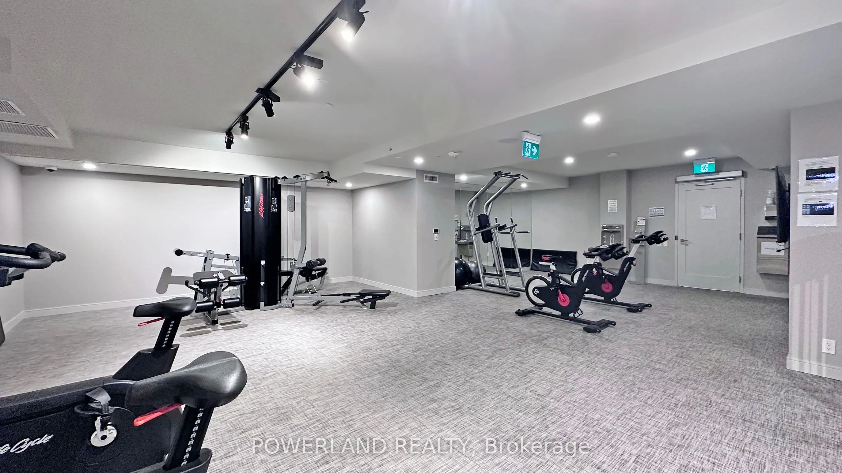 28 Wellesley Street E, #2304