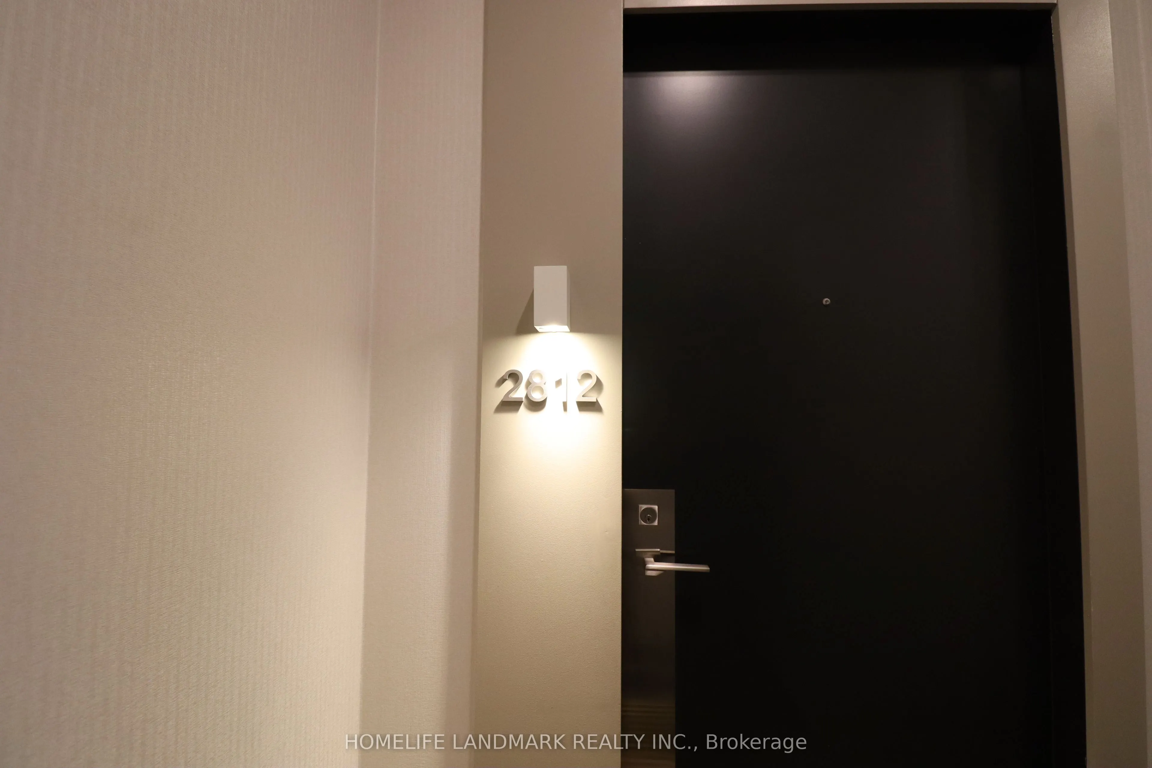 89 Mcgill Street, #2812