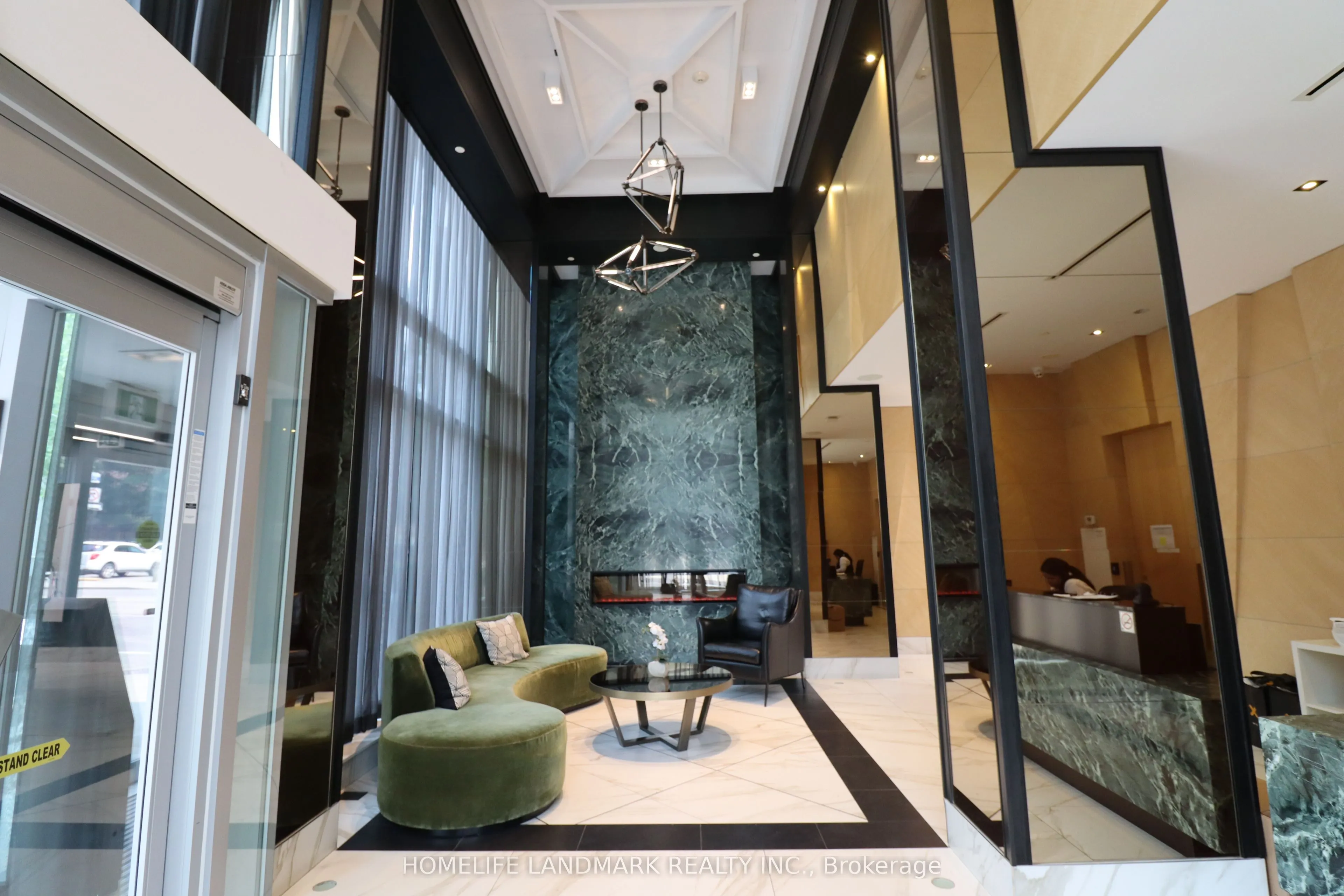 89 Mcgill Street, #2812