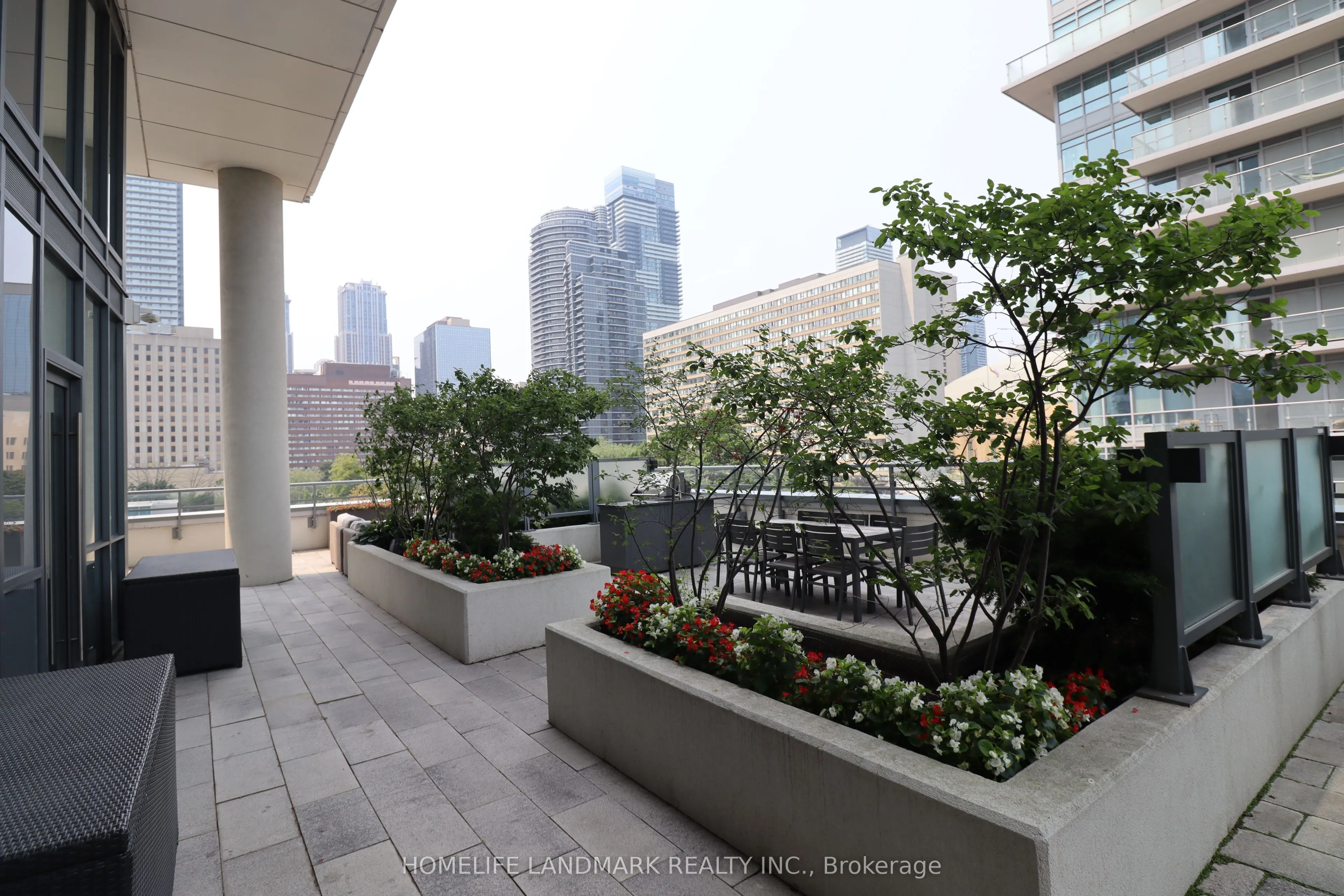 89 Mcgill Street, #2812