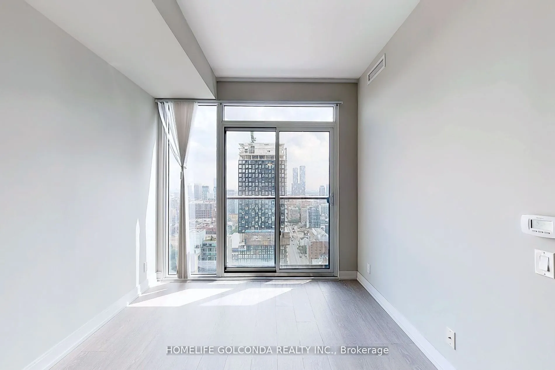 181 Dundas Street, #2909