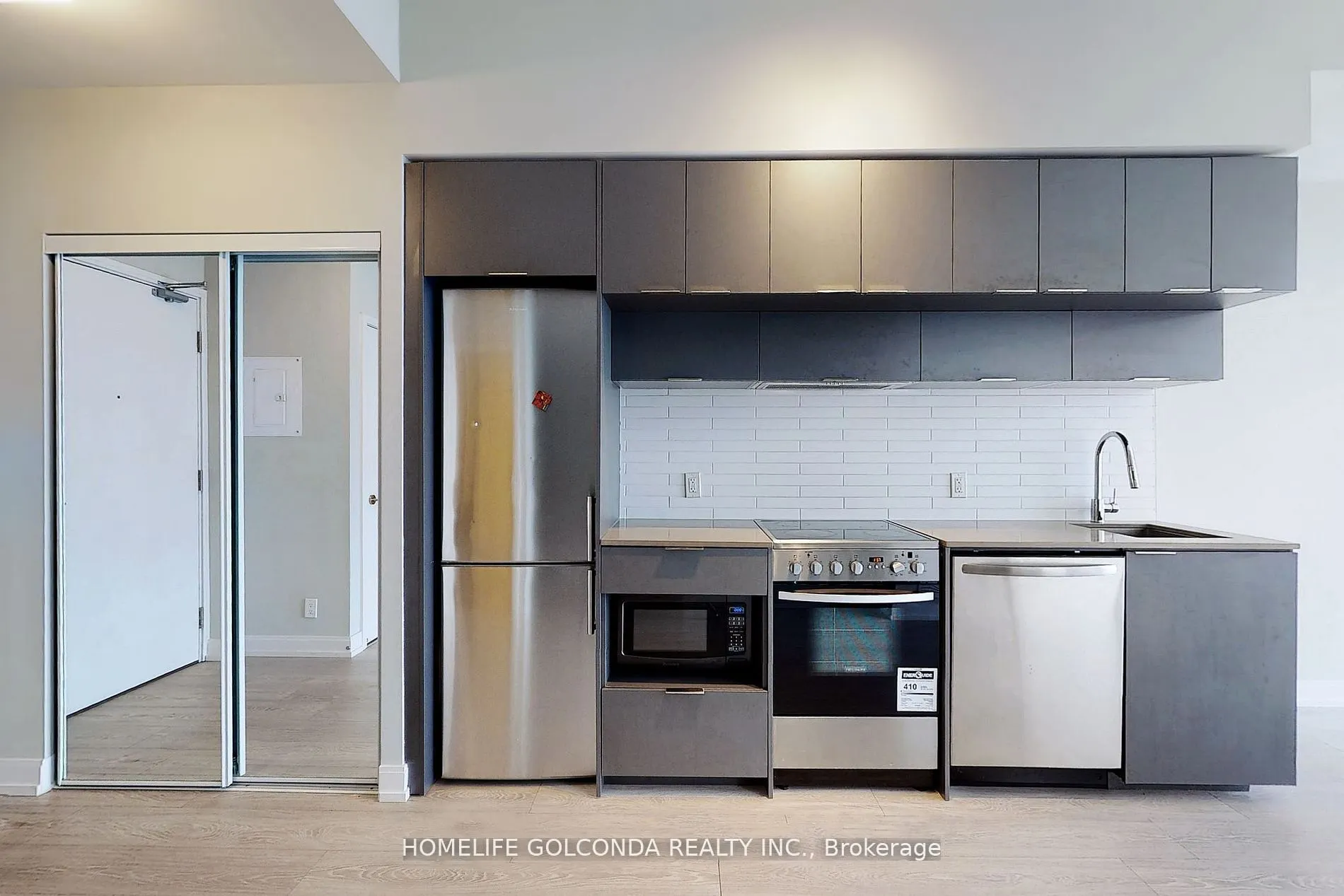 181 Dundas Street, #2909