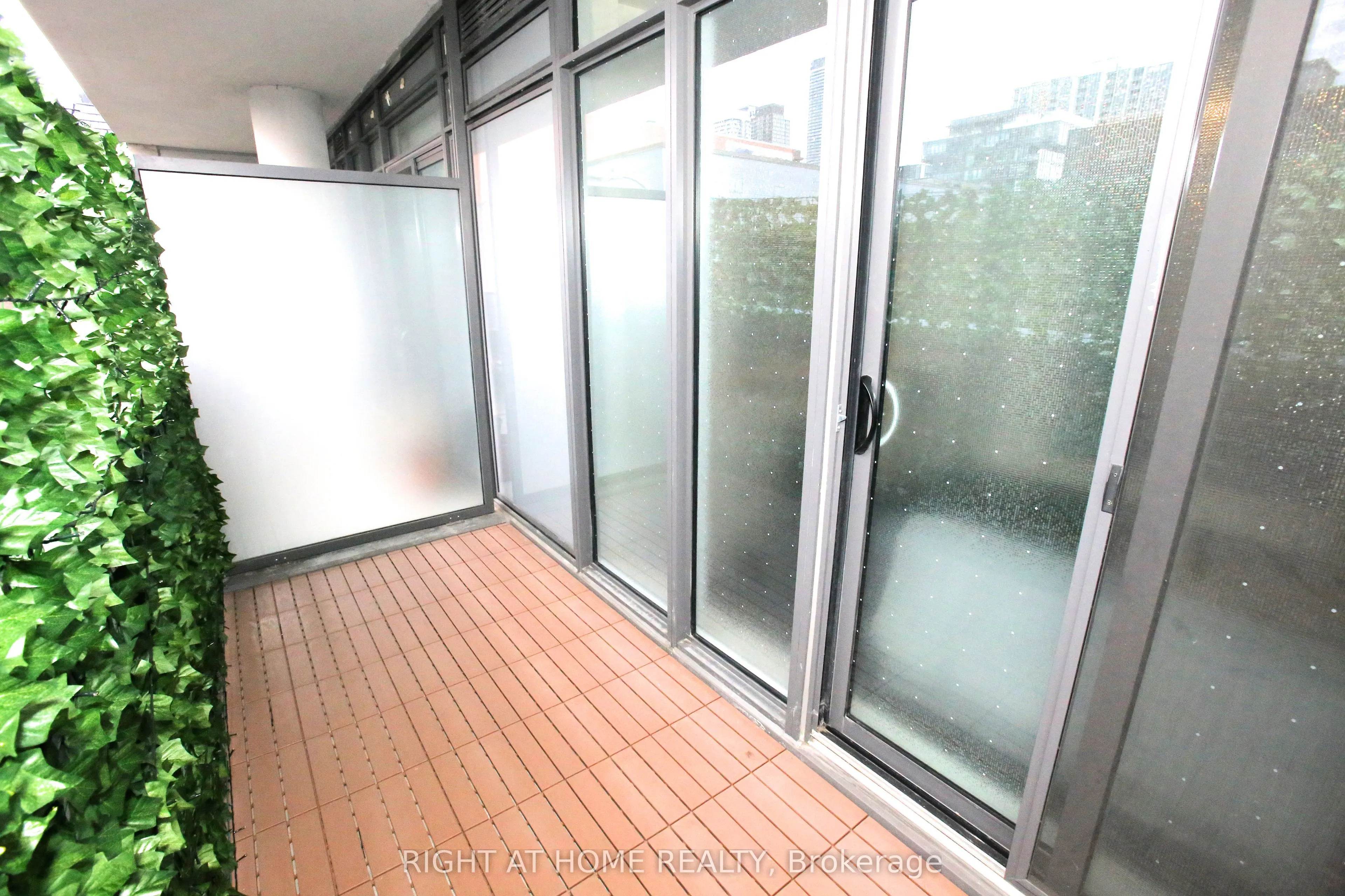 330 Richmond Street W, #210