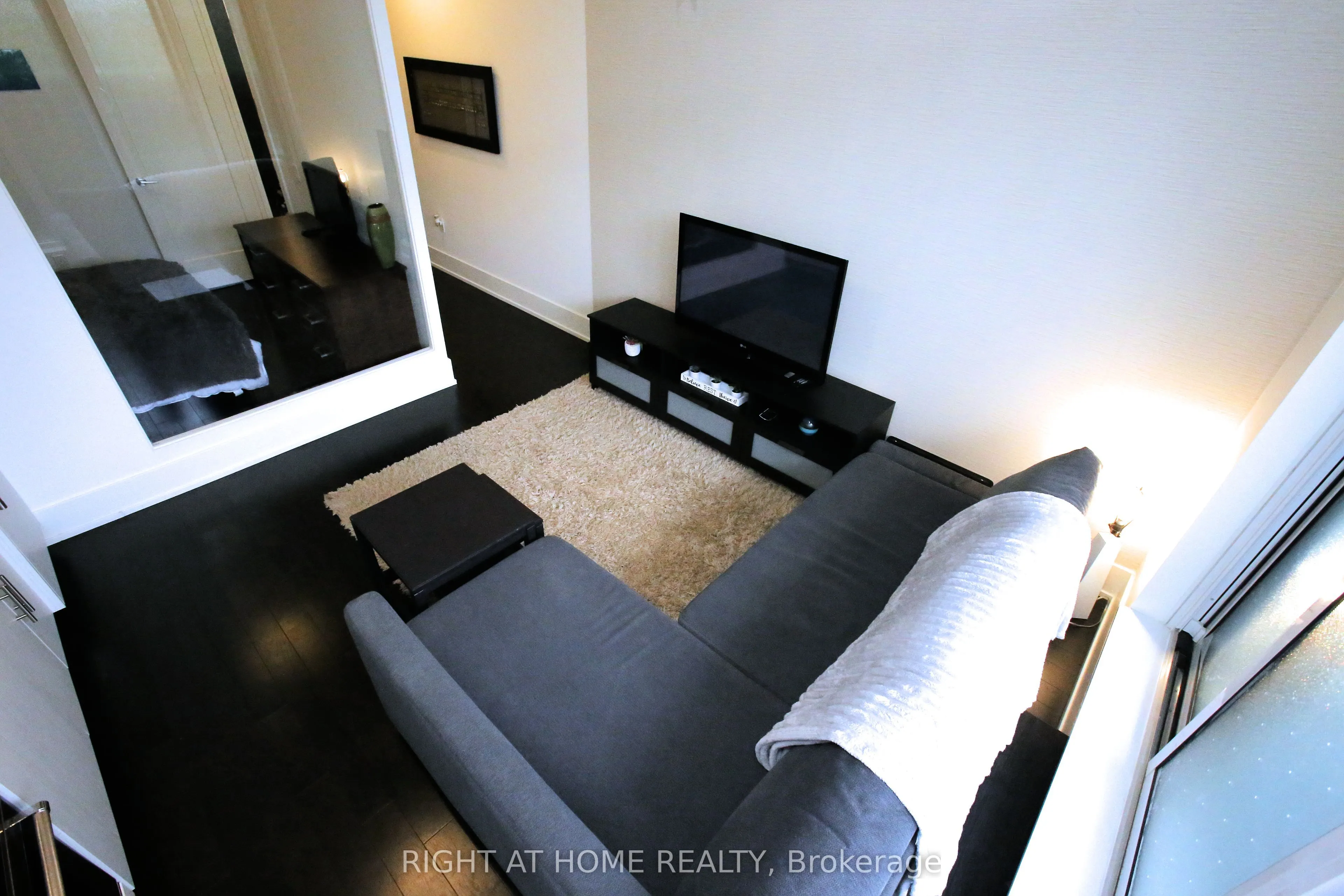 330 Richmond Street W, #210
