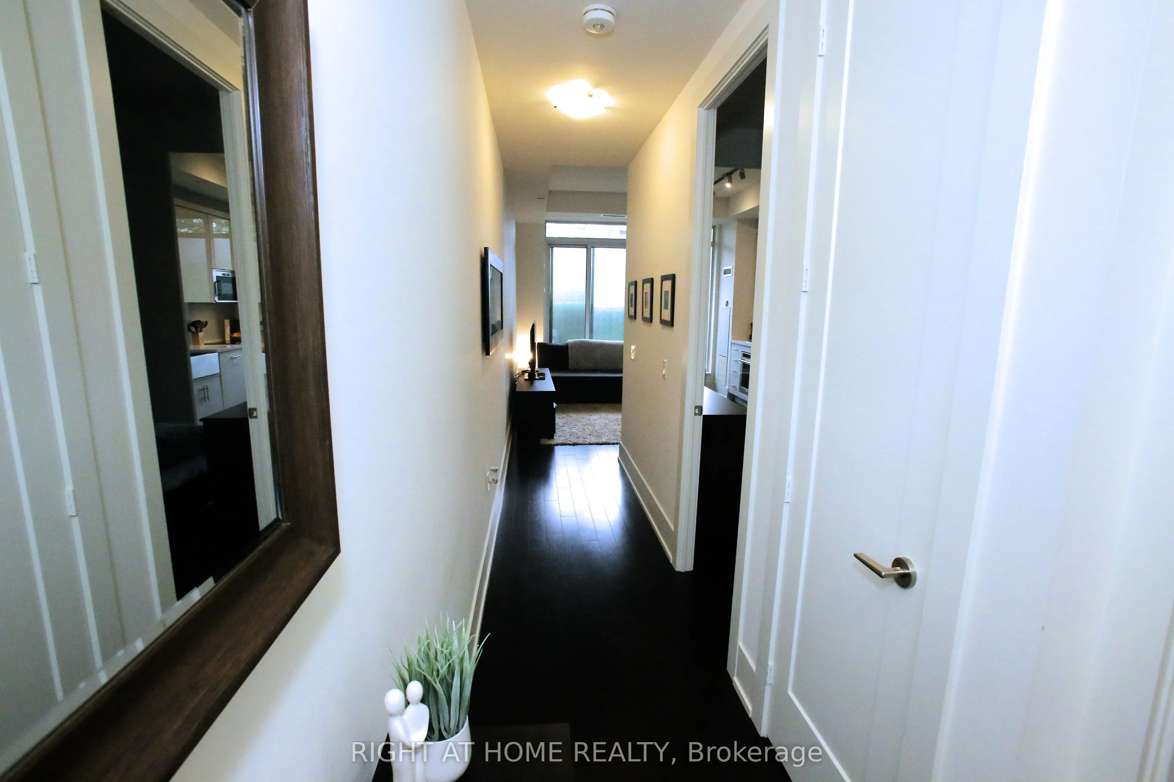 330 Richmond Street W, #210