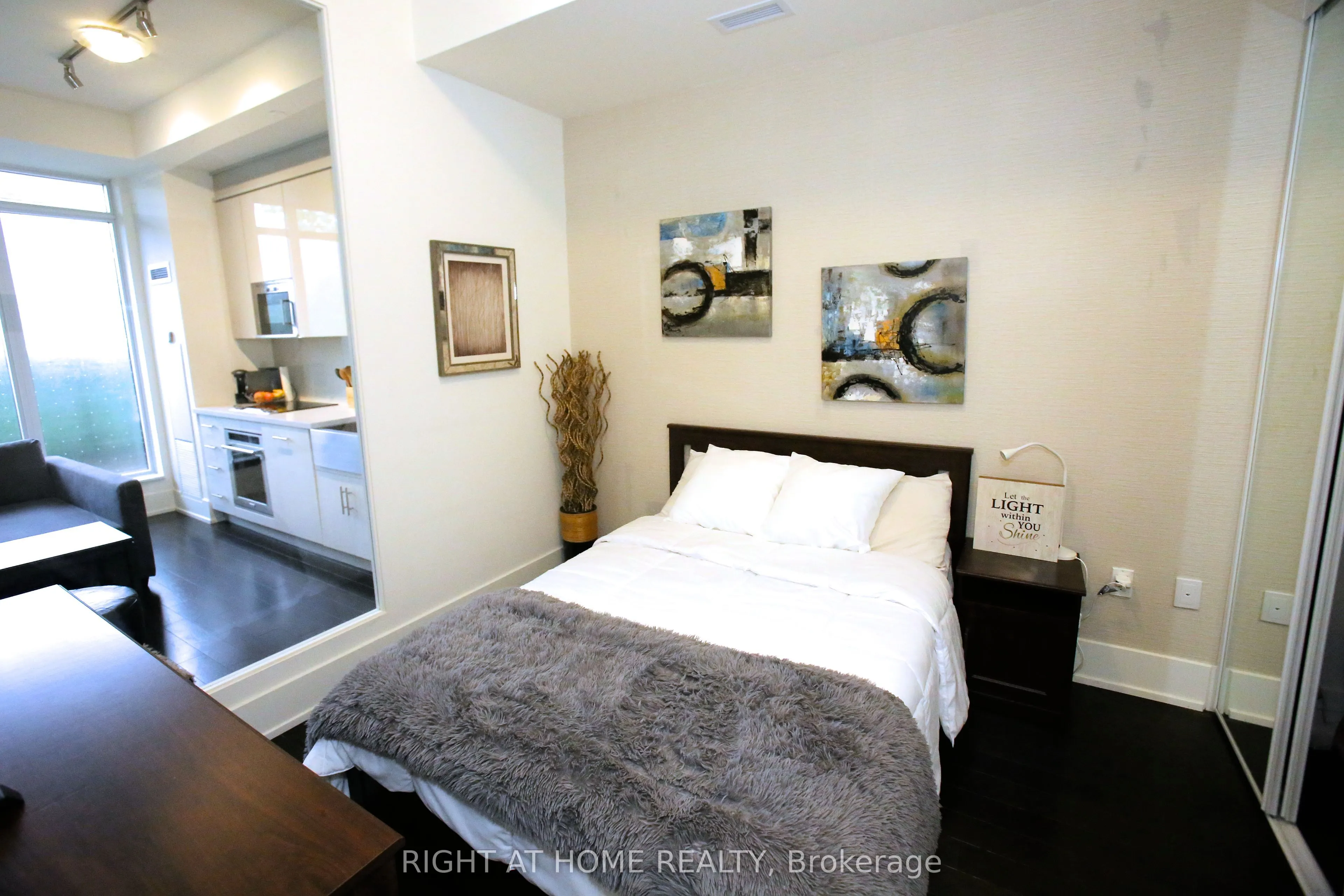 330 Richmond Street W, #210
