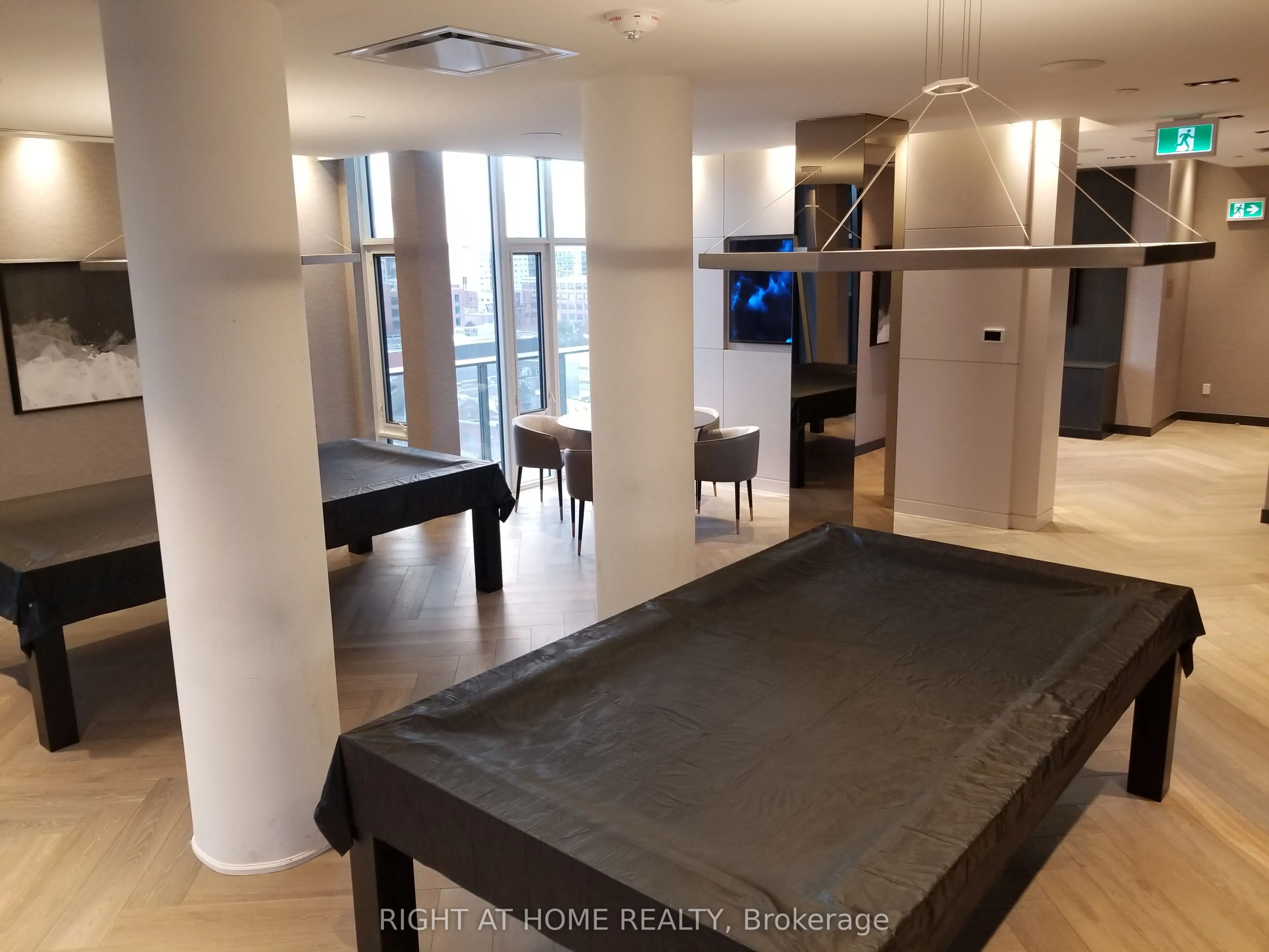 330 Richmond Street W, #210