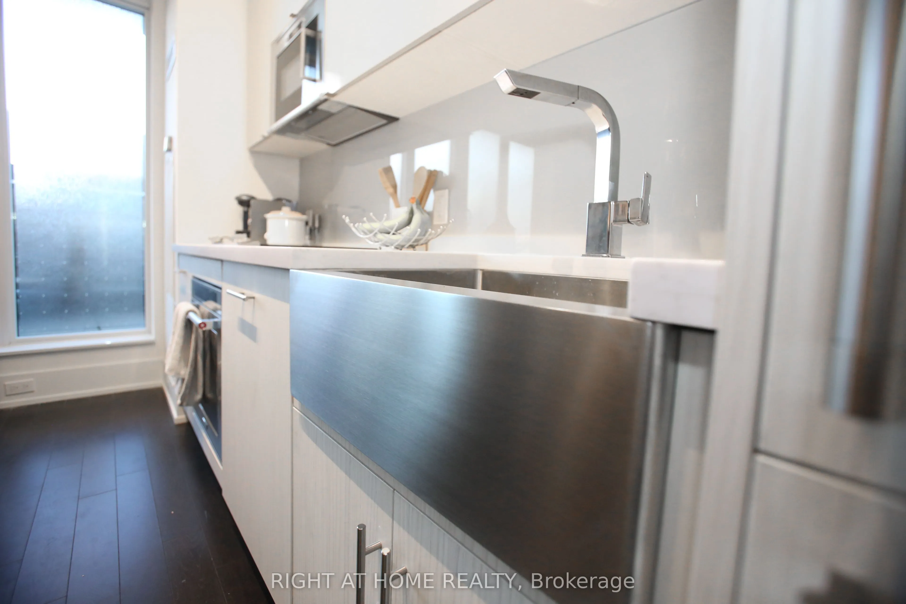 330 Richmond Street W, #210
