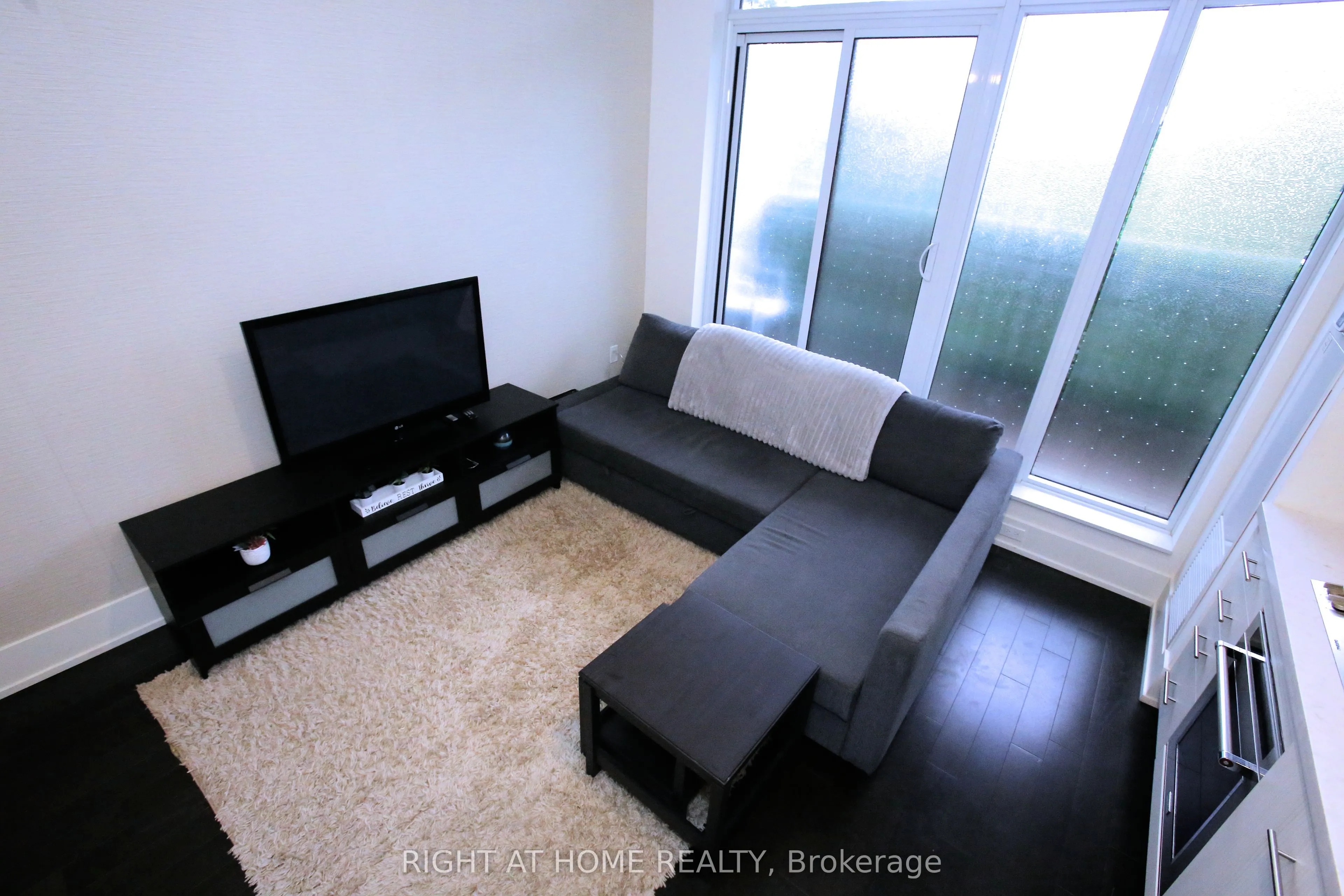 330 Richmond Street W, #210