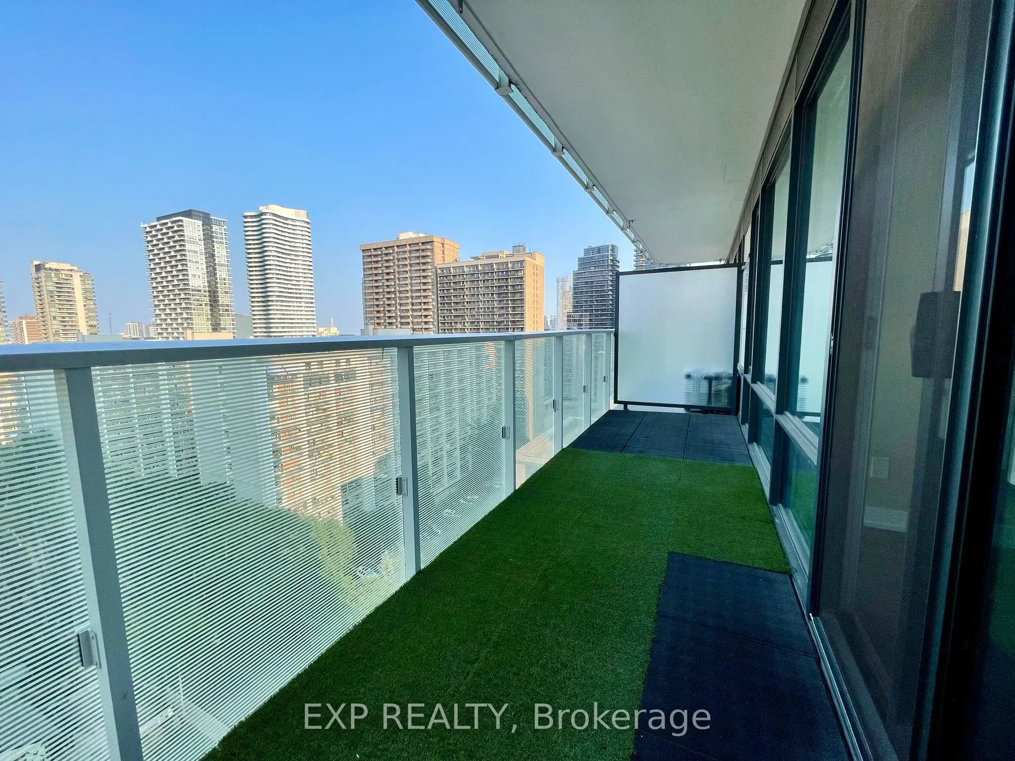 501 Yonge Street, #1208