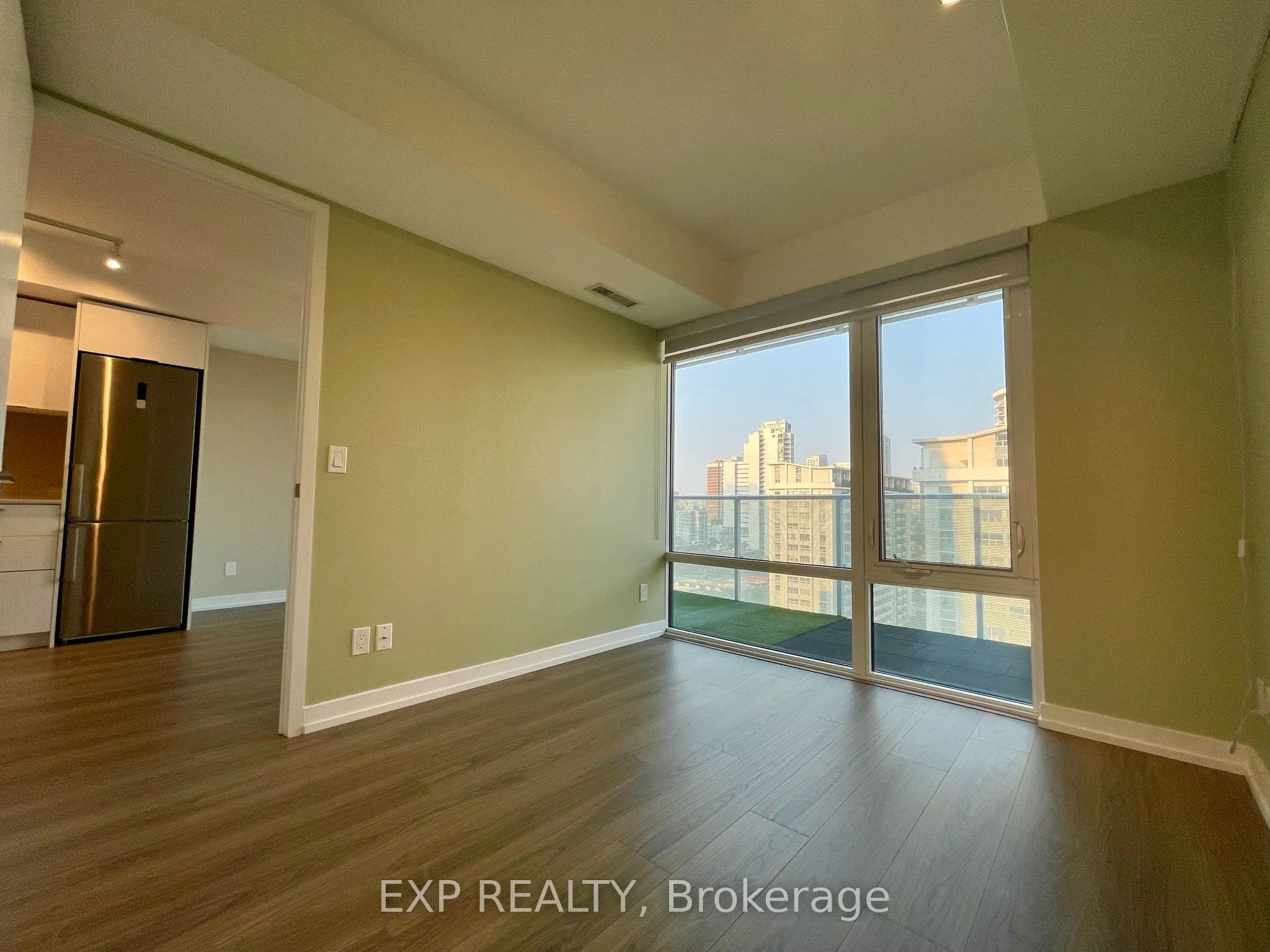 501 Yonge Street, #1208