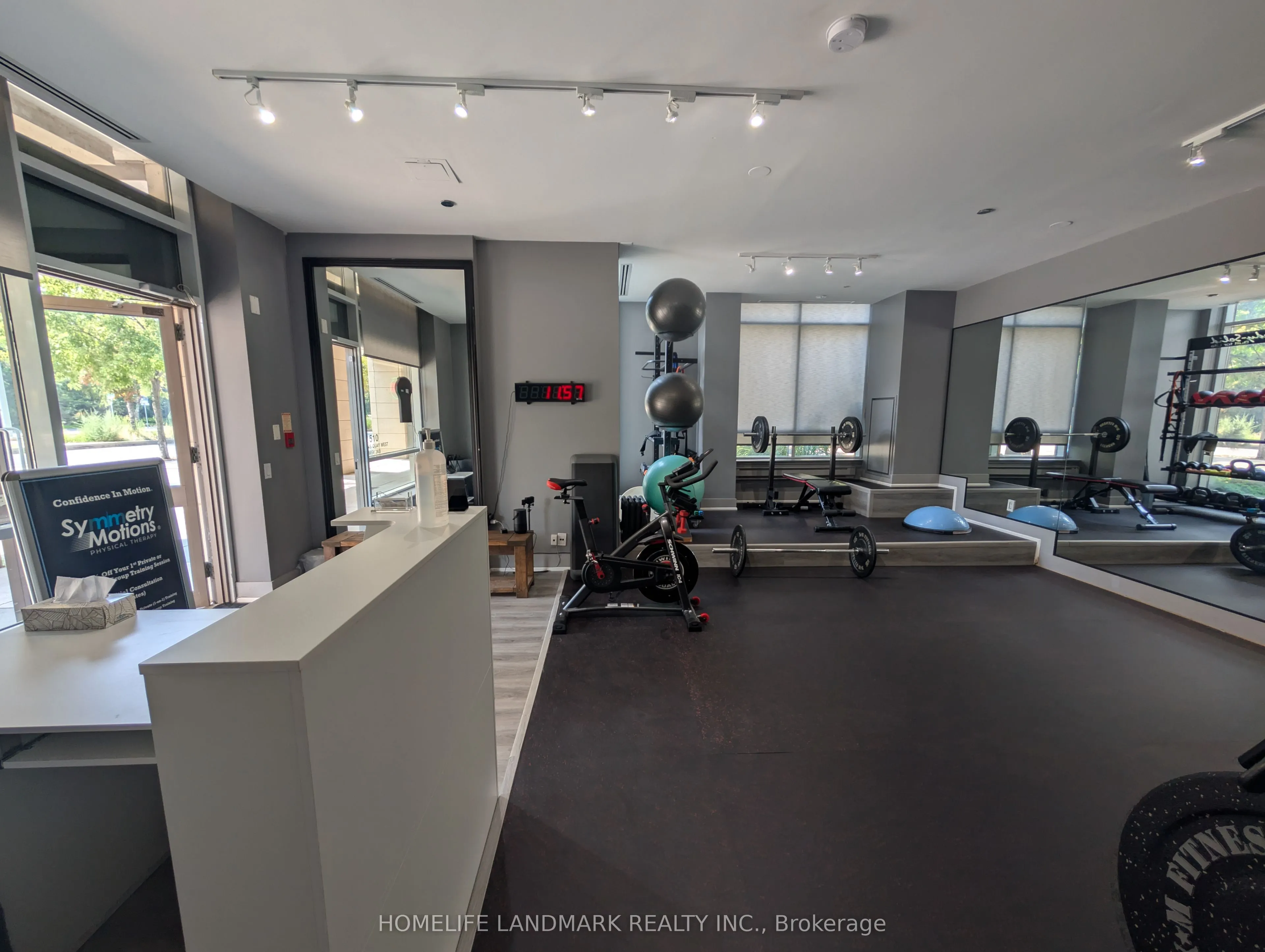510 Queens Quay W