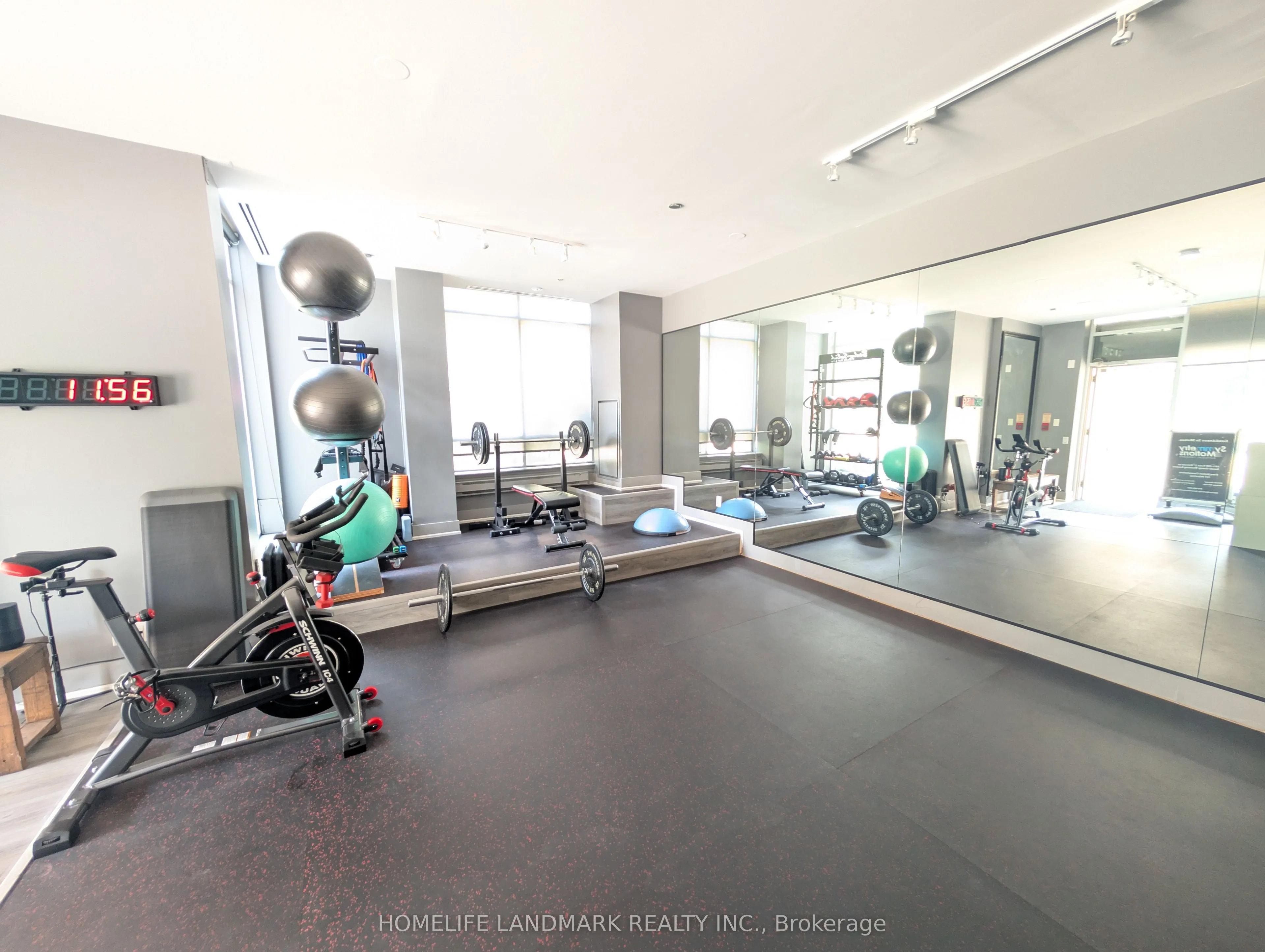 510 Queens Quay W