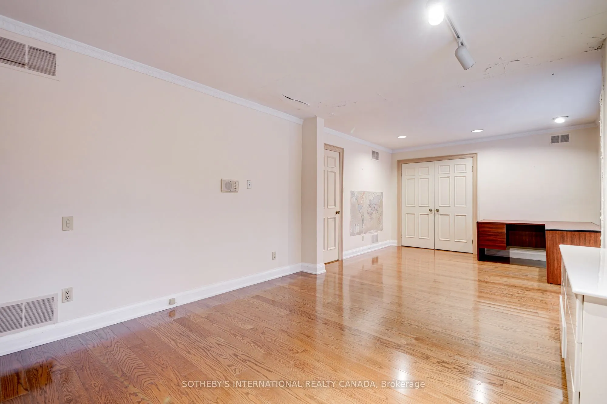 27 Junewood Crescent
