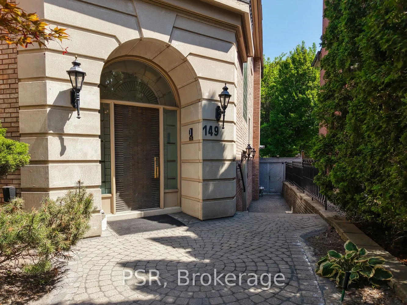 149 Dunvegan Road
