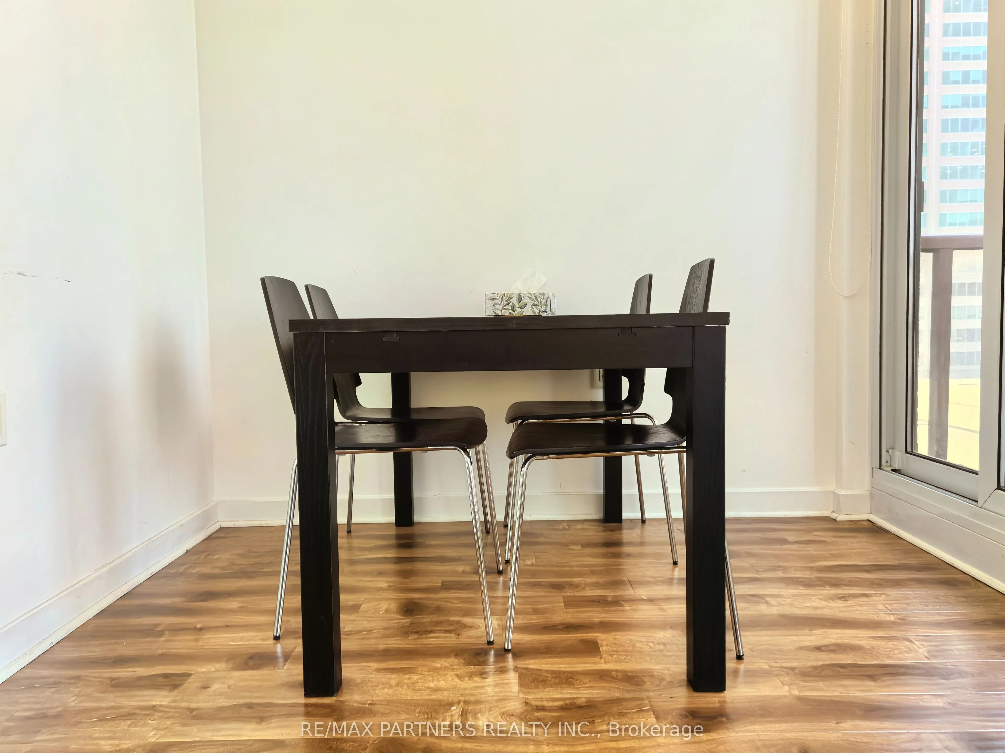 85 Bloor Street E, #1202