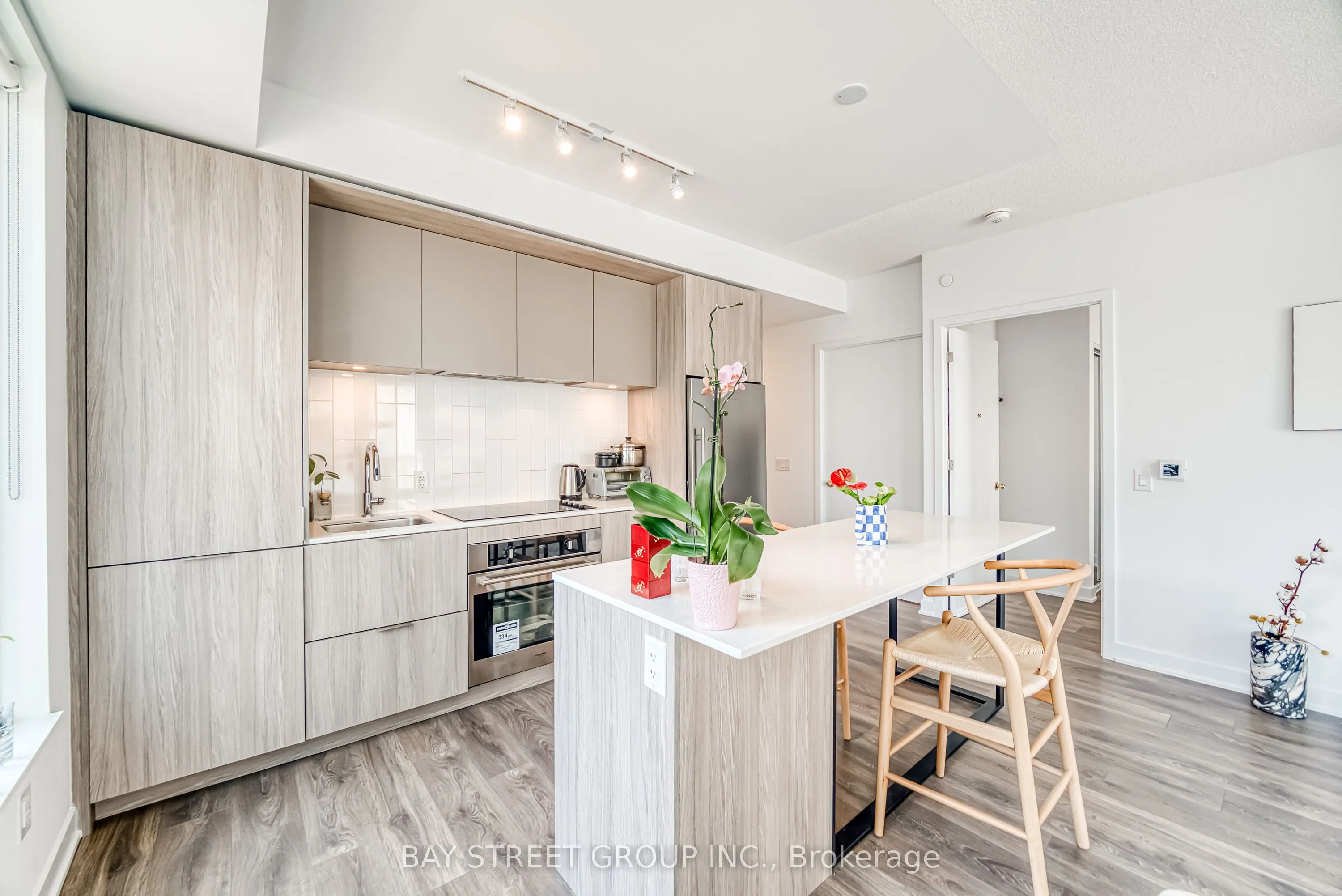 35 Tubman Street, #513