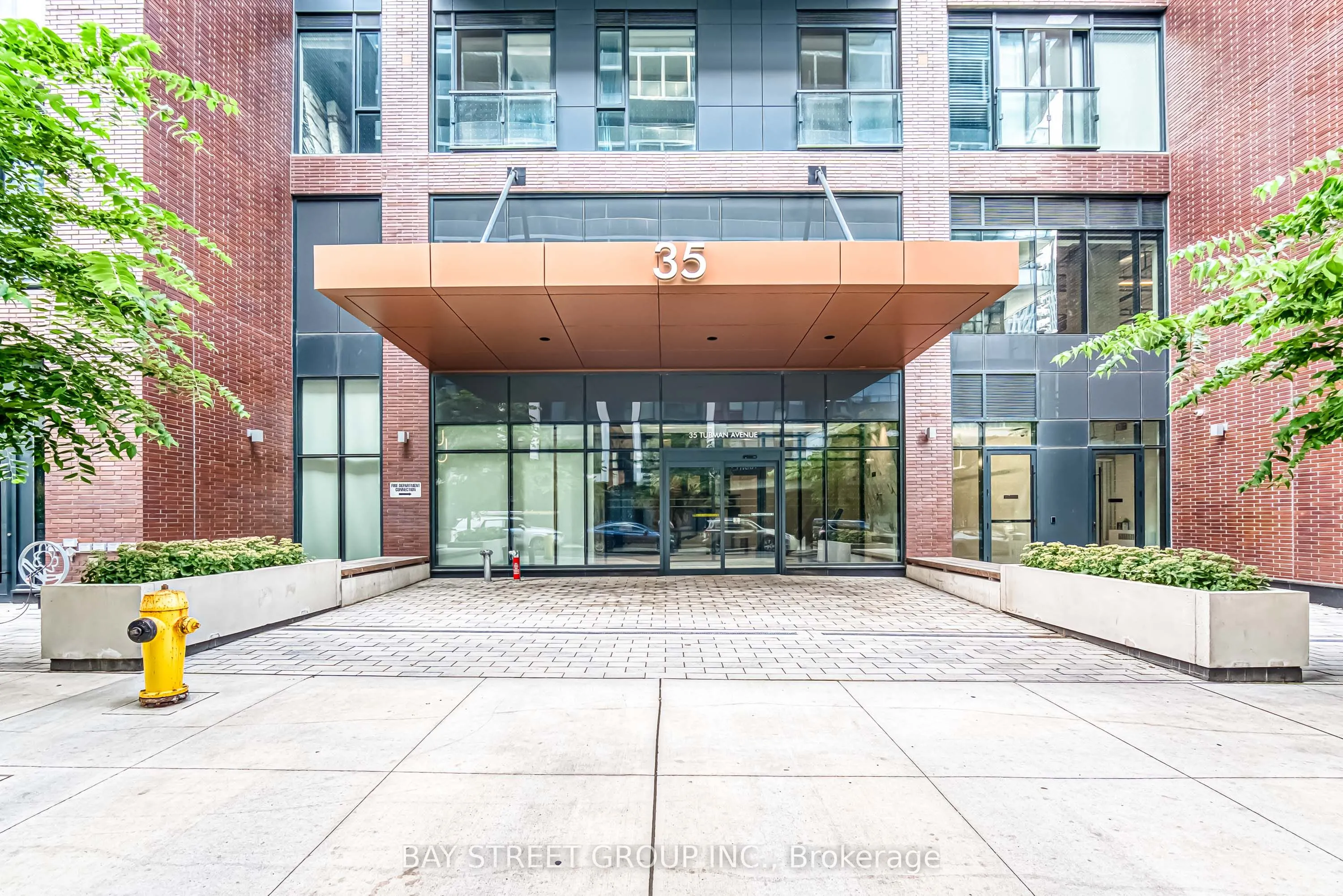 35 Tubman Street, #513