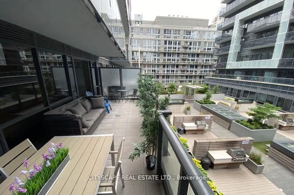 1030 King Street W, #332