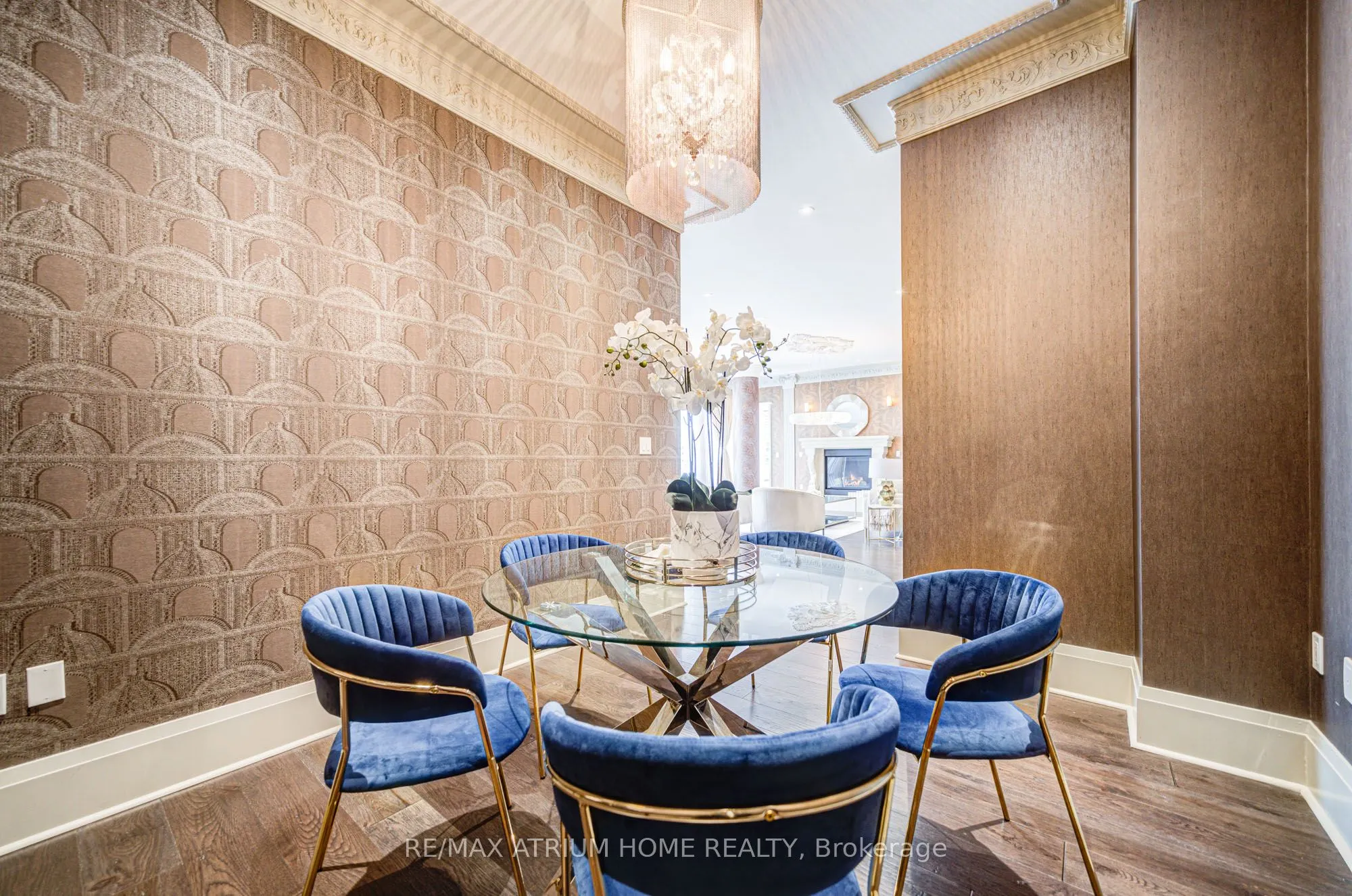 29 Queens Quay E, #1104