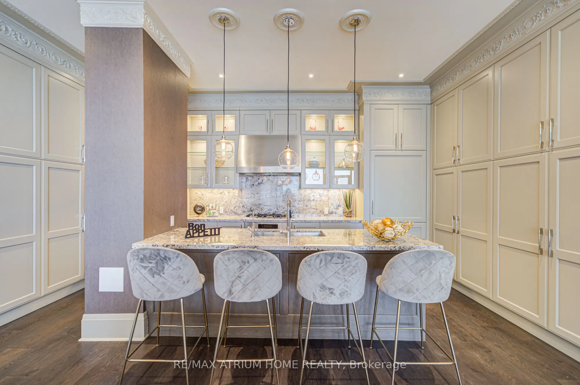29 Queens Quay E, #1104