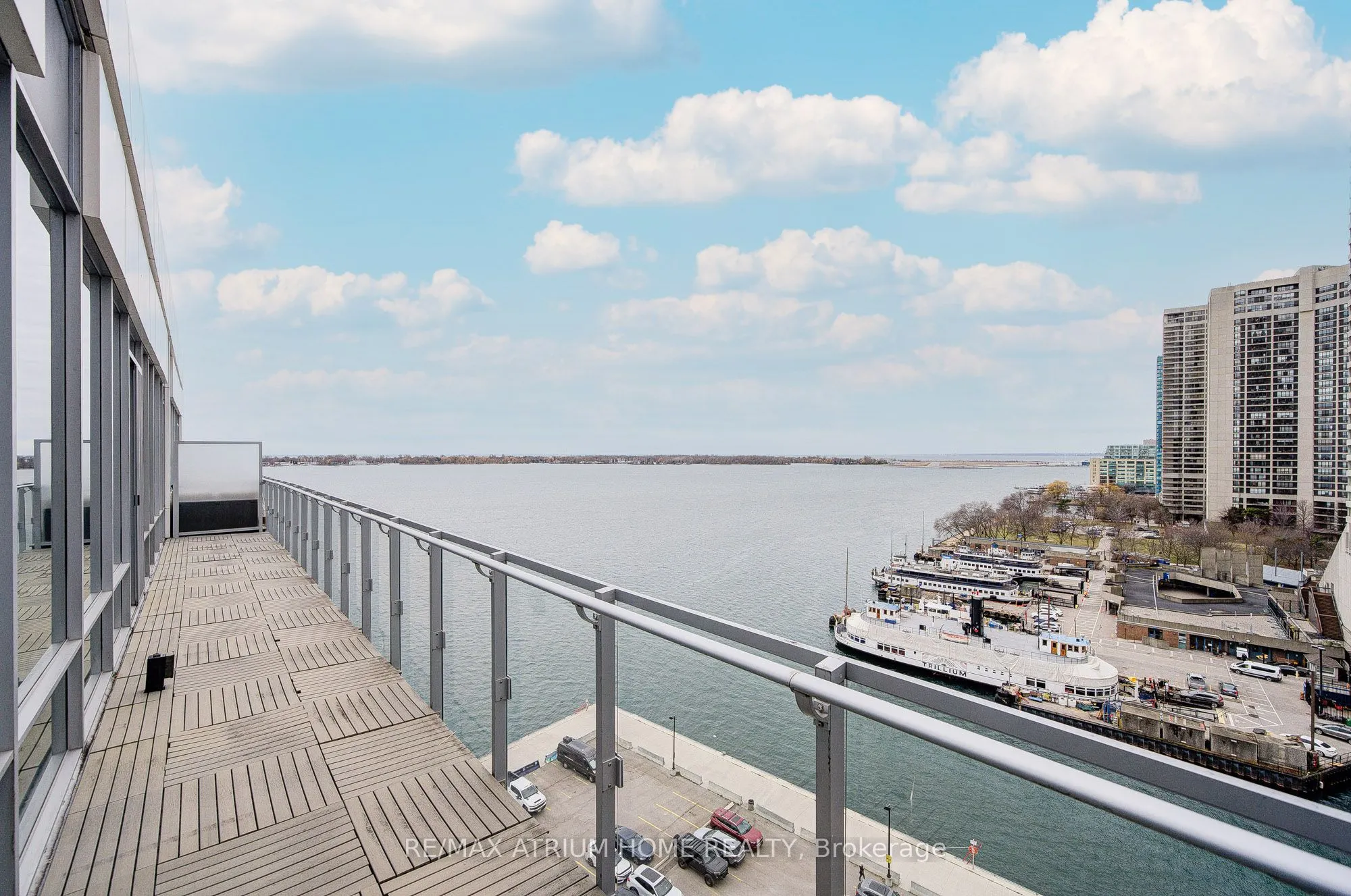 29 Queens Quay E, #1104
