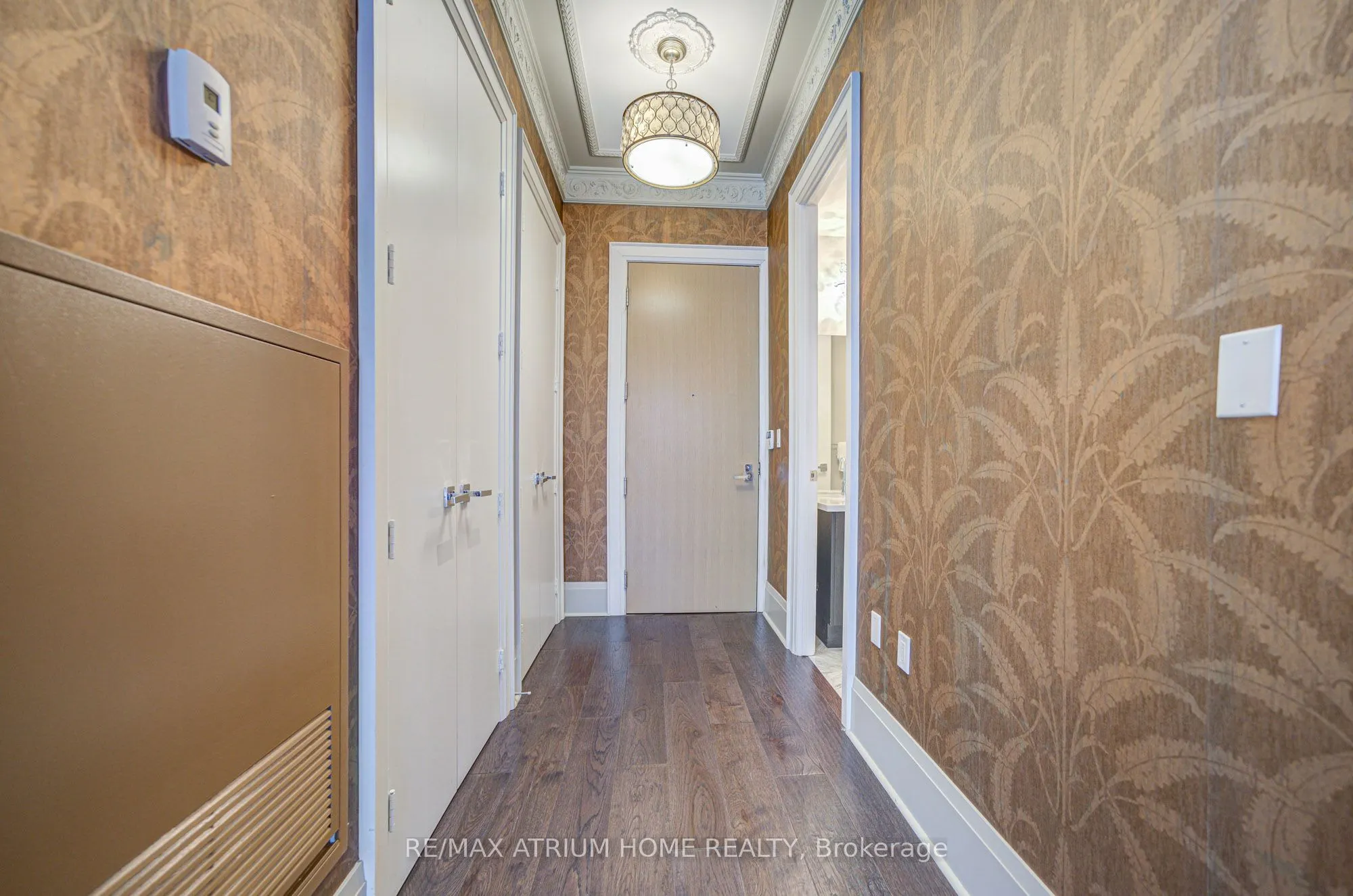 29 Queens Quay E, #1104