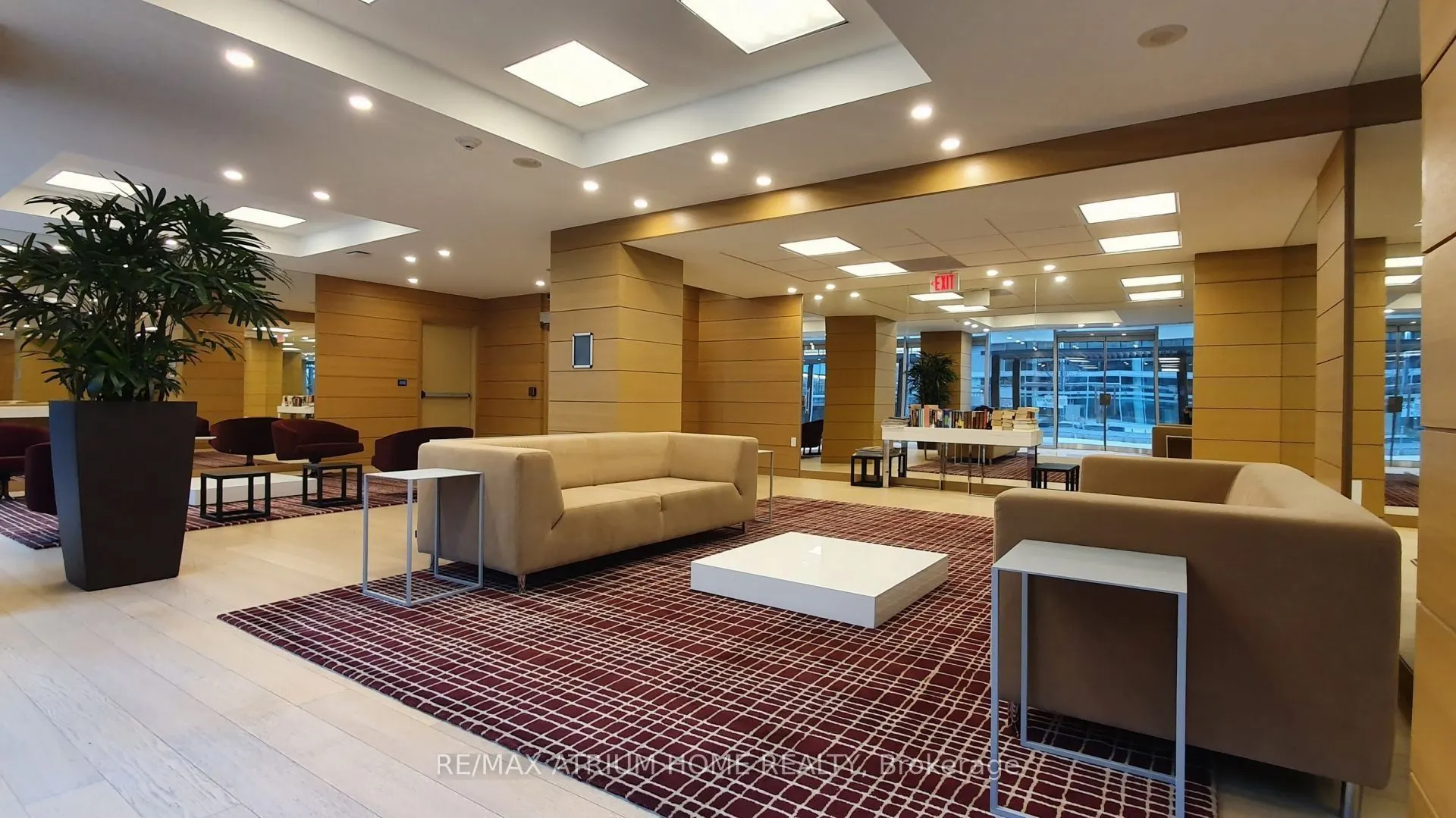 29 Queens Quay E, #1104