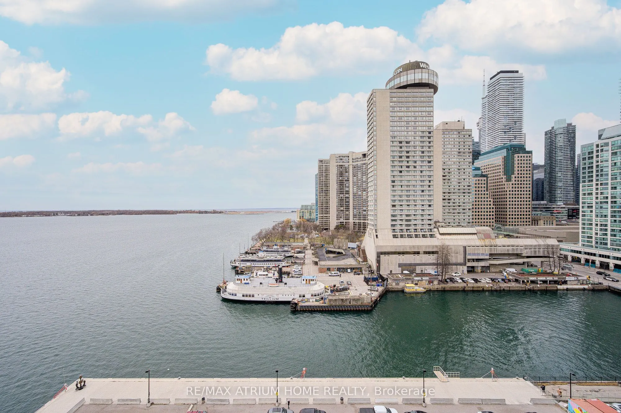 29 Queens Quay E, #1104
