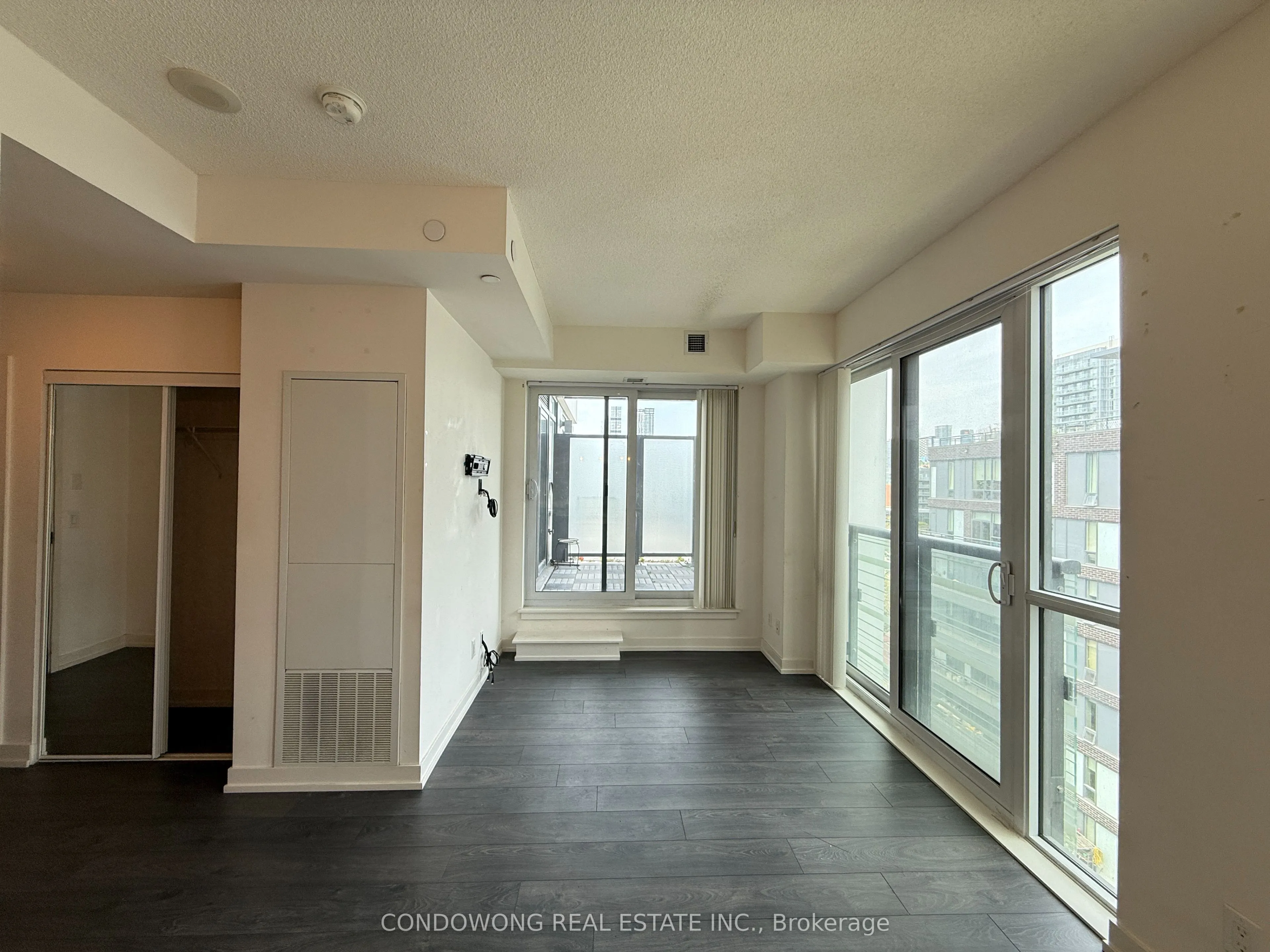 200 Sackville Street, #809
