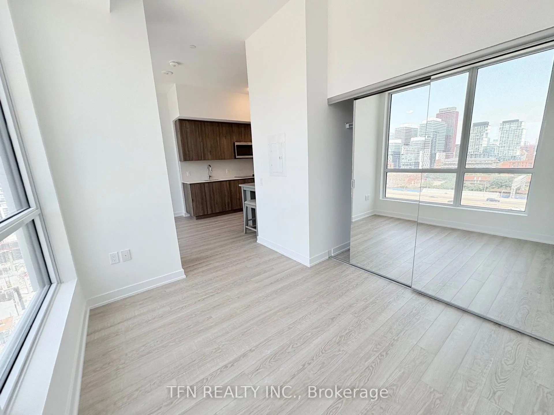 15 Richardson Street, #1104