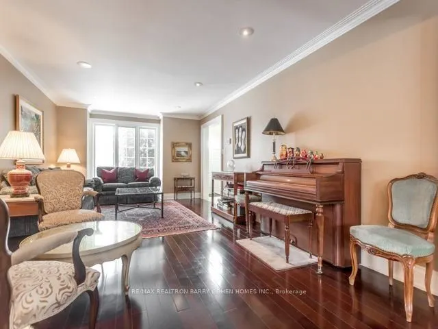 21 Tahoe Court