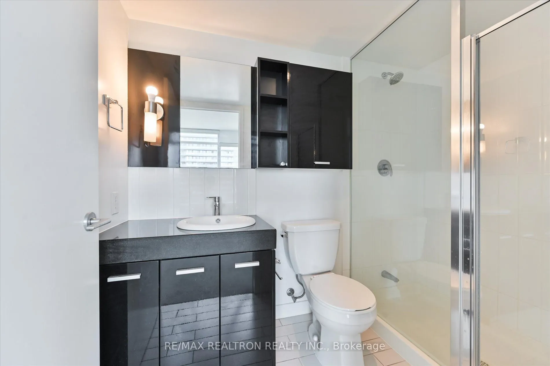 15 Singer Court, #1110